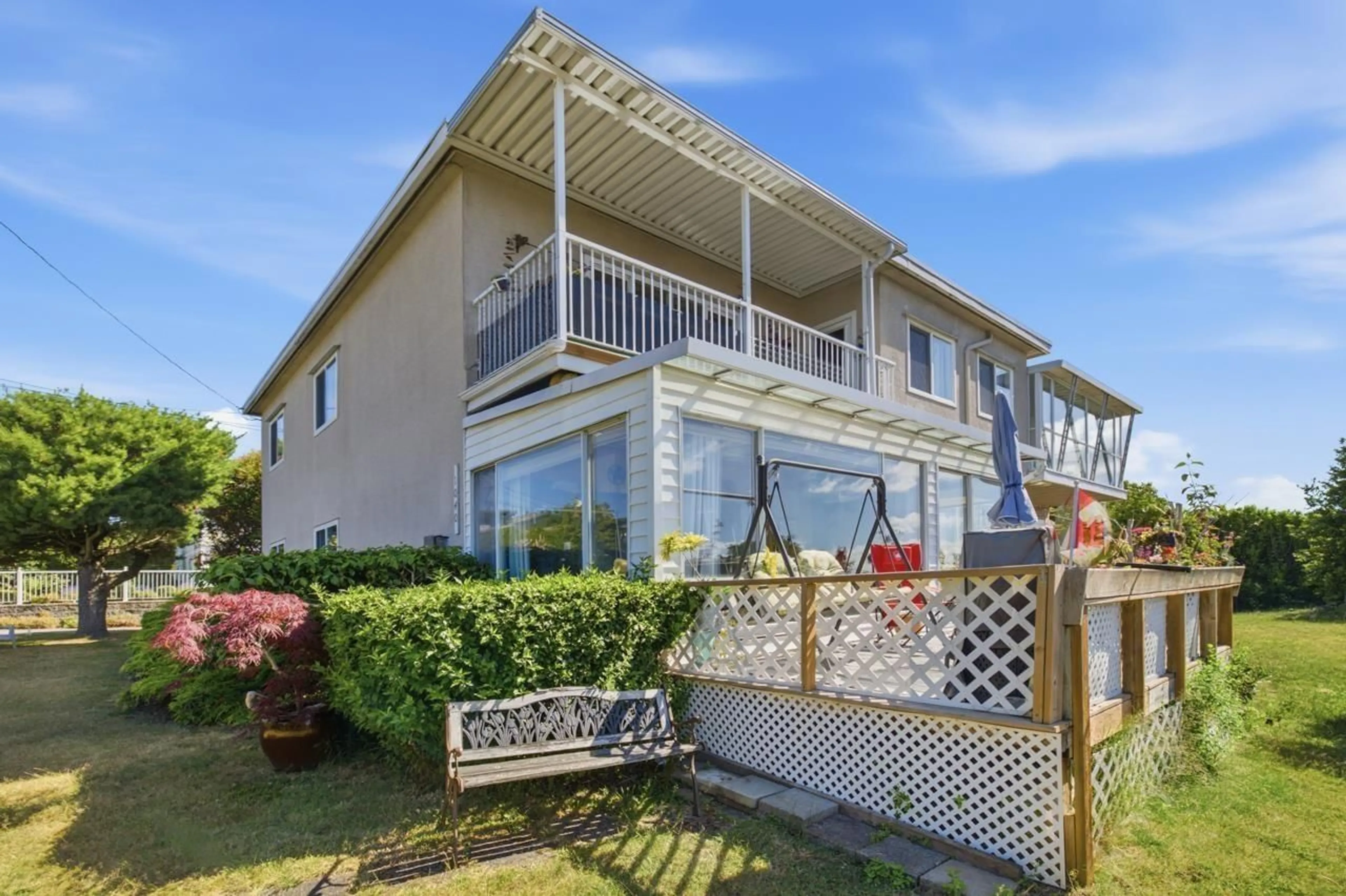 Unknown for 1040 PARKER STREET, White Rock British Columbia V4B4R7