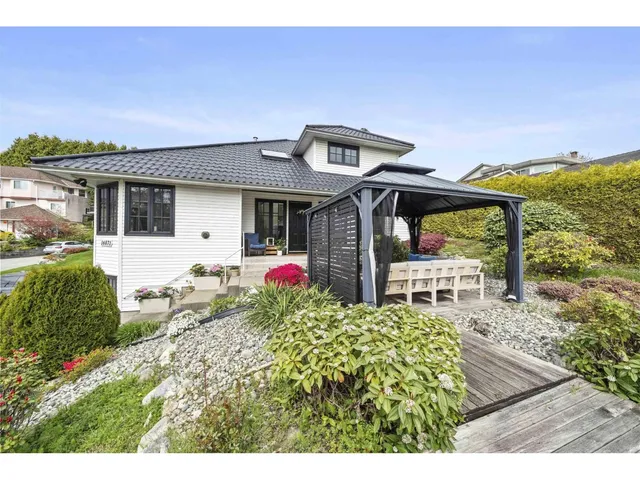 16071 8 AVENUE, Surrey 4