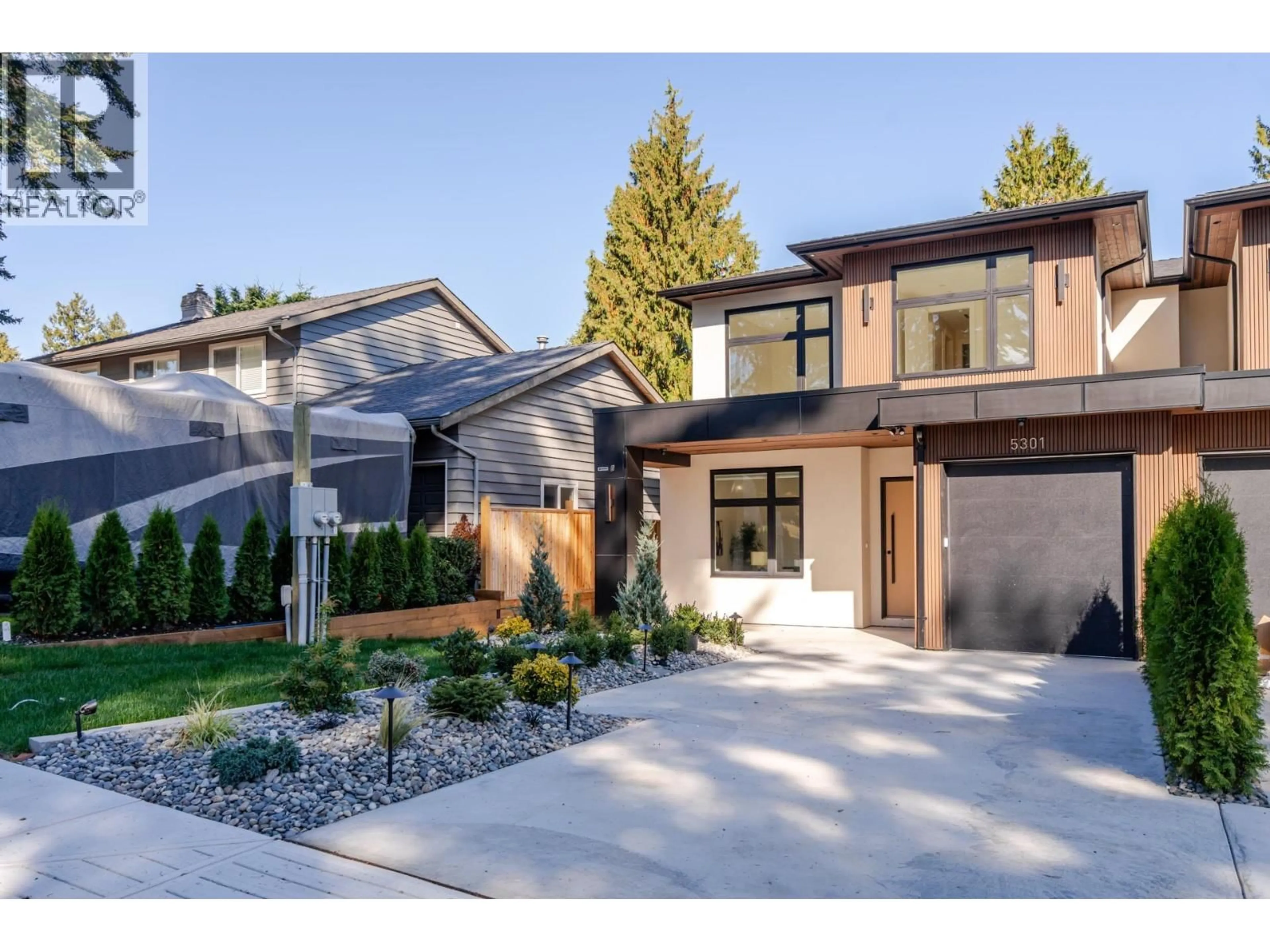 Home with brick exterior material, street for 5301 3RD AVENUE, Tsawwassen British Columbia V4M1E8