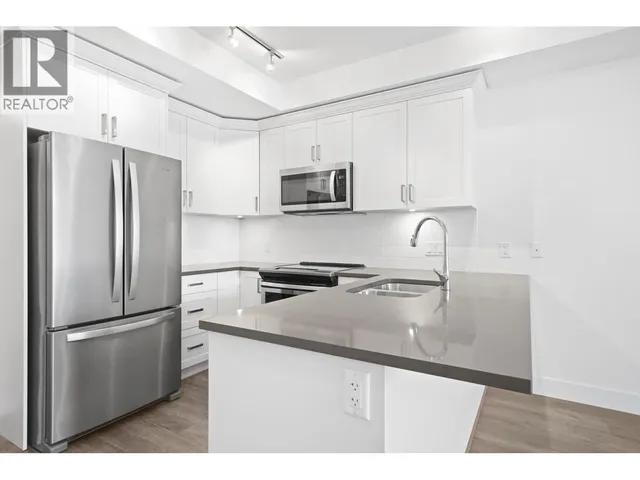 304 - 2436 KELLY AVENUE, Port Coquitlam 4