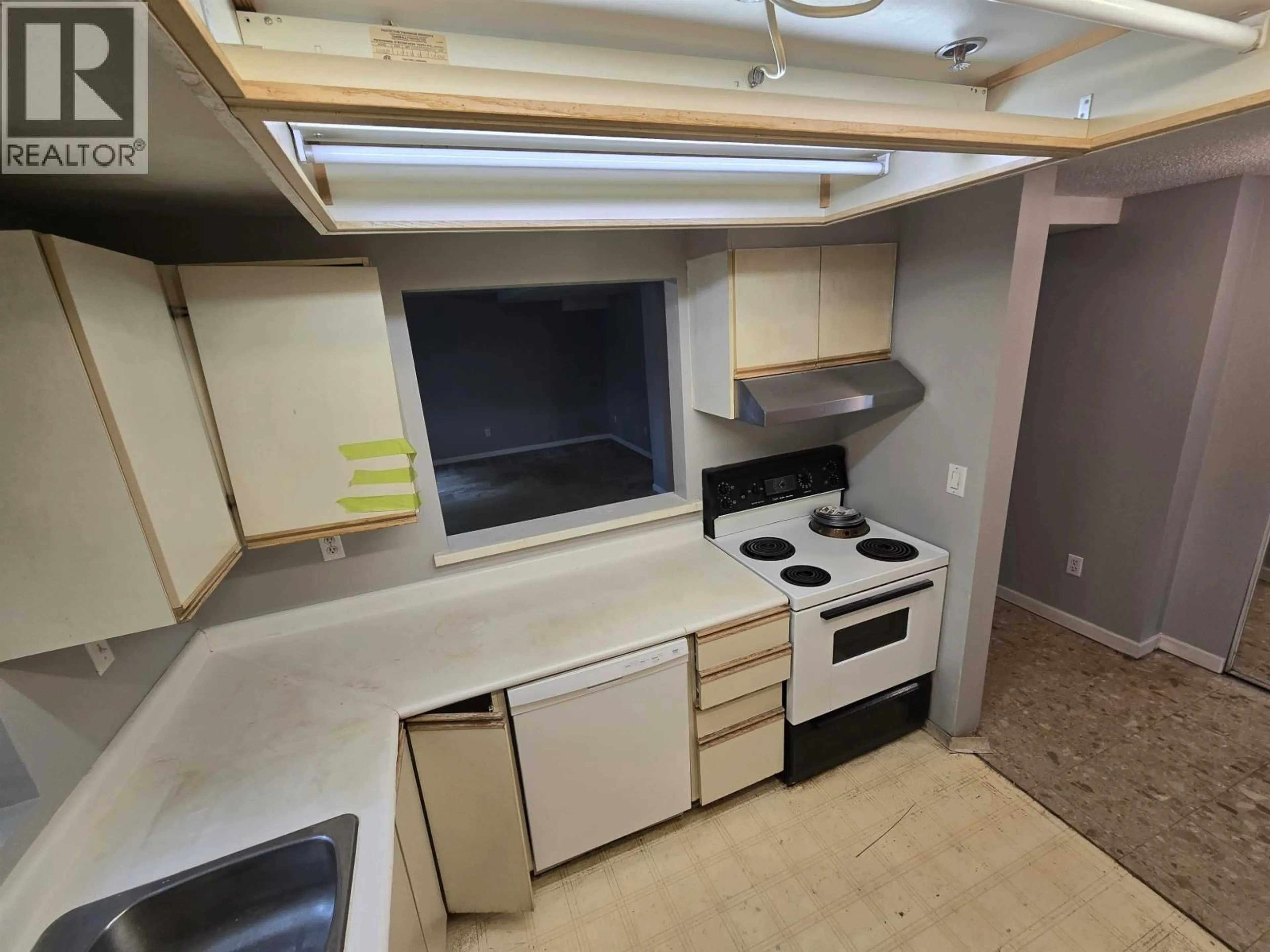 Standard kitchen, unknown for 100 - 8655 JONES ROAD, Richmond British Columbia V6Y3V7