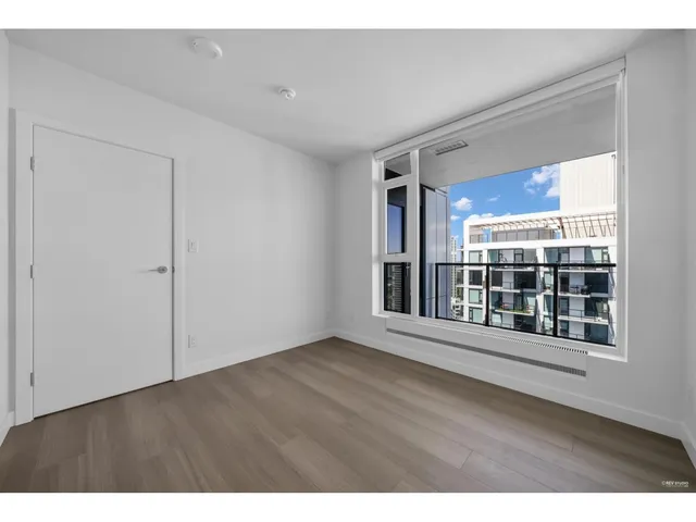 3303 - 13725 GEORGE JUNCTION, Surrey 5