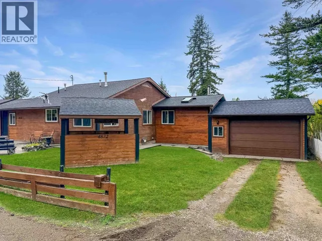 4832 CLARKE AVENUE, Lac La Hache 3