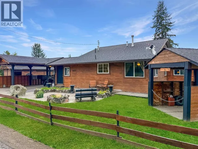 4832 CLARKE AVENUE, Lac La Hache 4