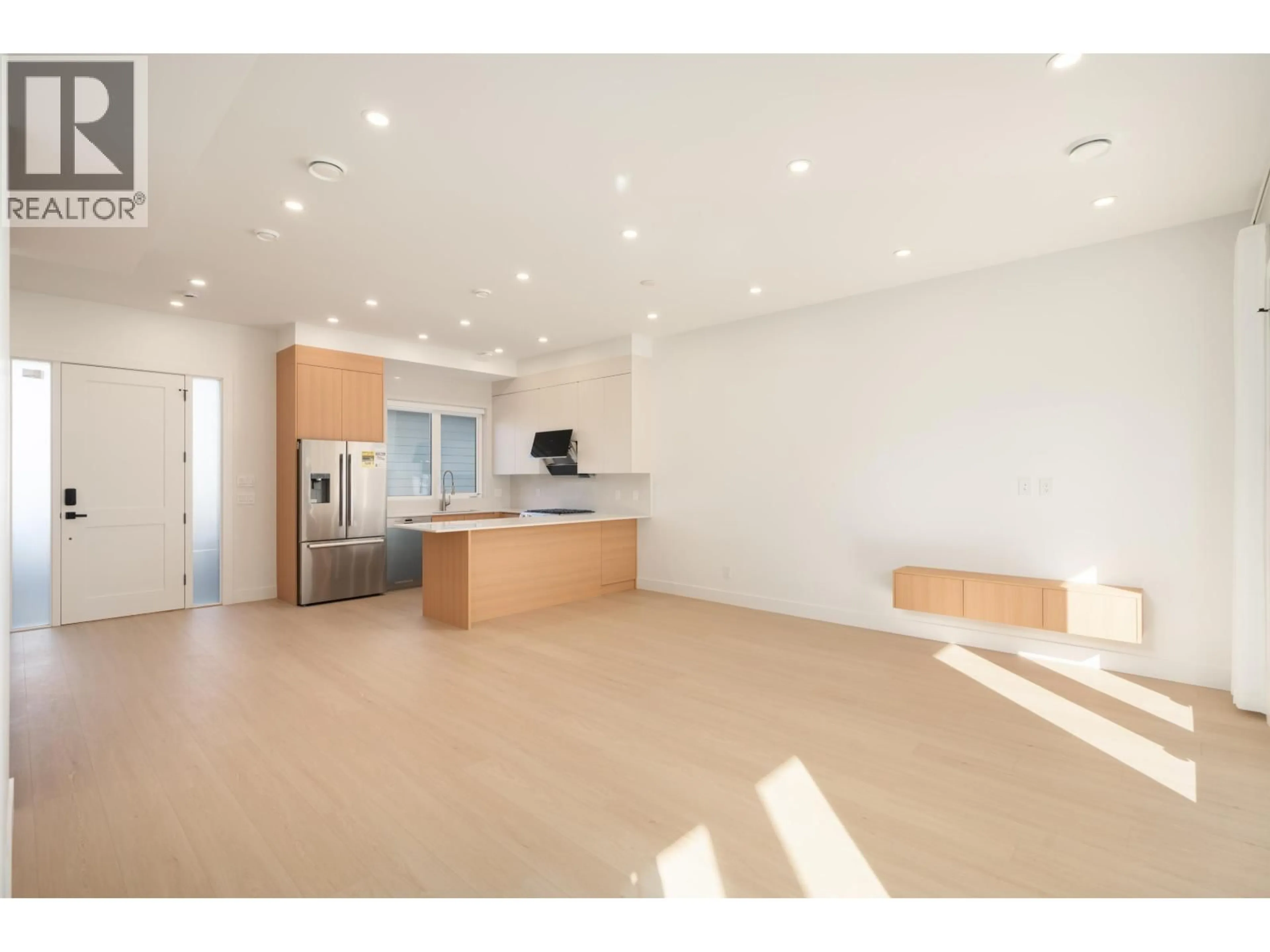 Open concept kitchen, unknown for 3 - 5300 CHETWYND AVENUE, Richmond British Columbia V7C4L2