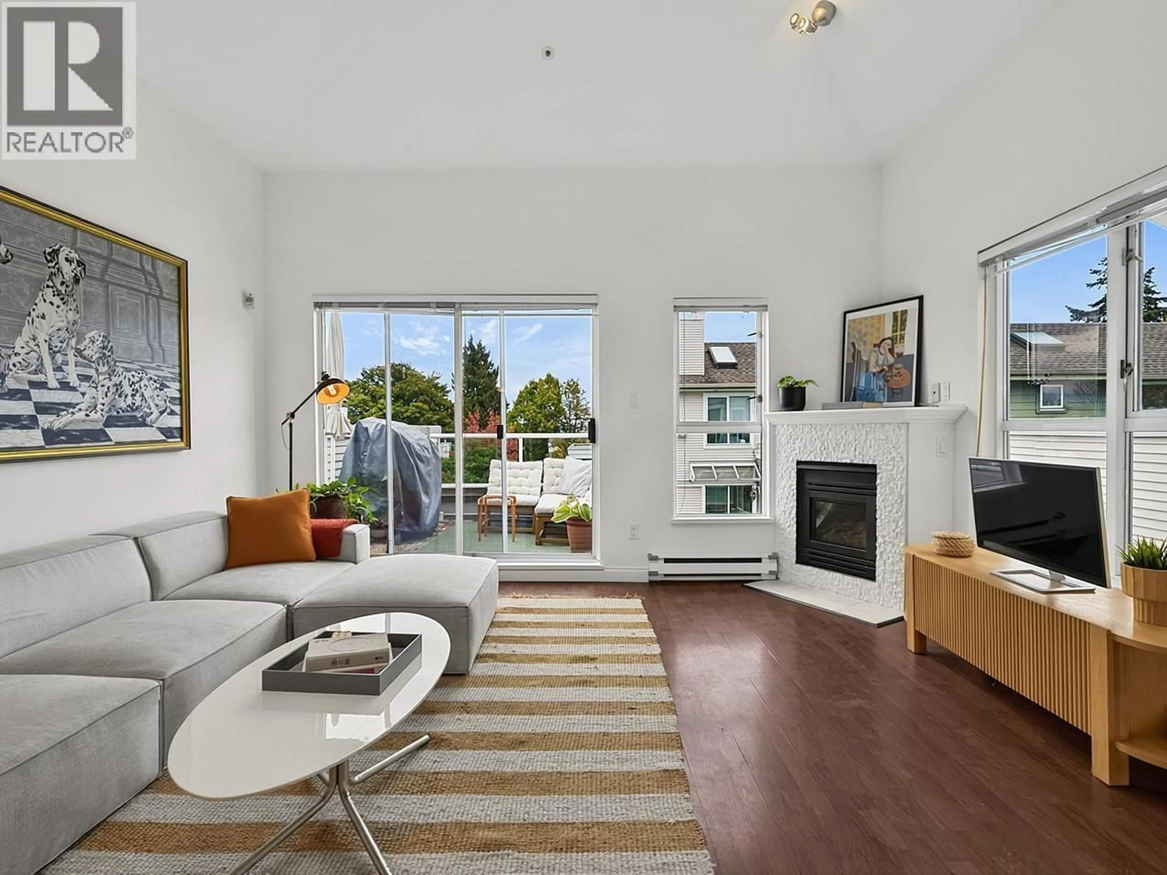 Living room with furniture, unknown for 417 - 3480 MAIN STREET, Vancouver British Columbia V5V3N2