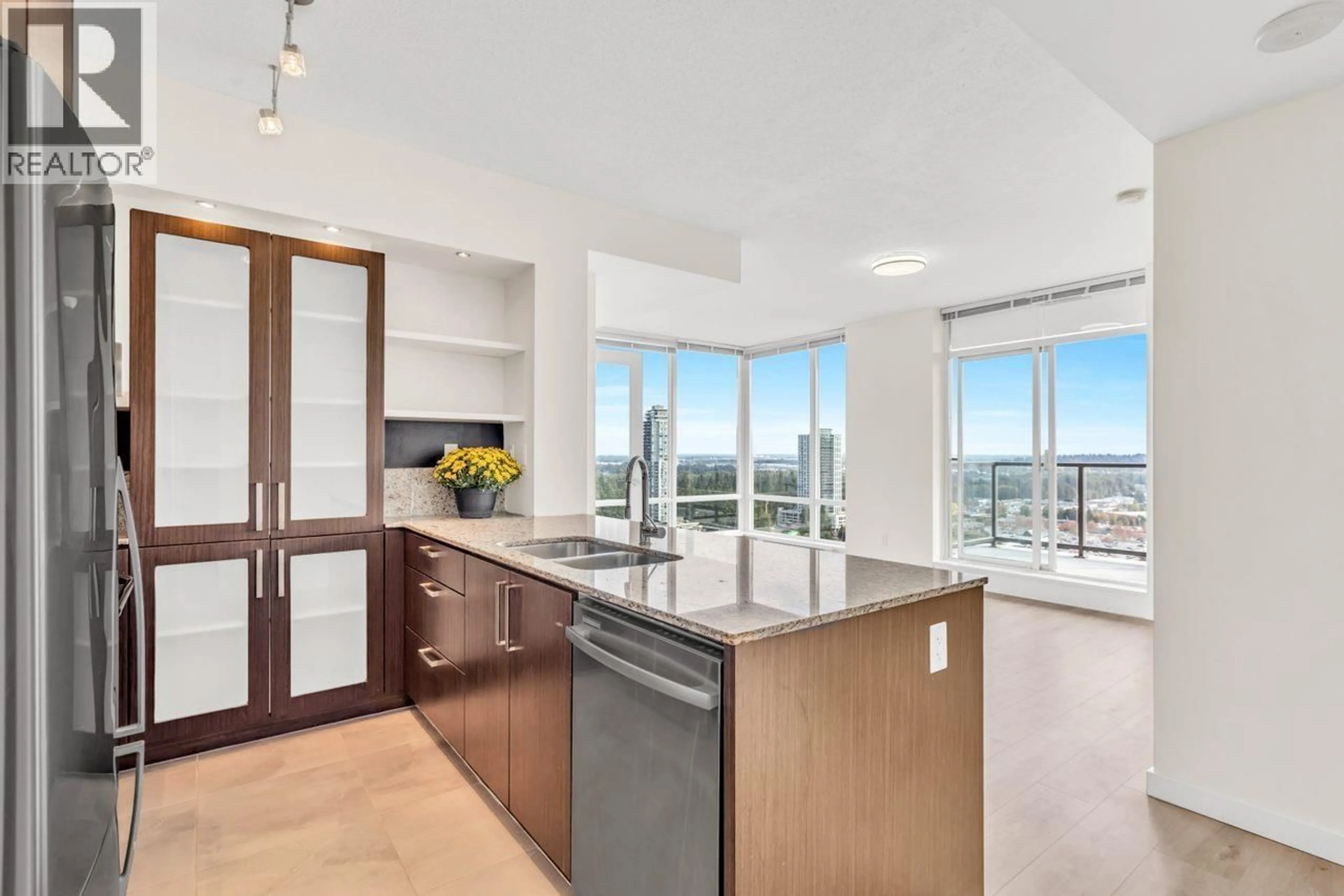 Open concept kitchen, unknown for 2805 - 2980 ATLANTIC AVENUE, Coquitlam British Columbia V3B0G2