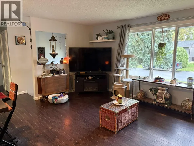 6828 FAIRMONT CRESCENT, Prince George 4