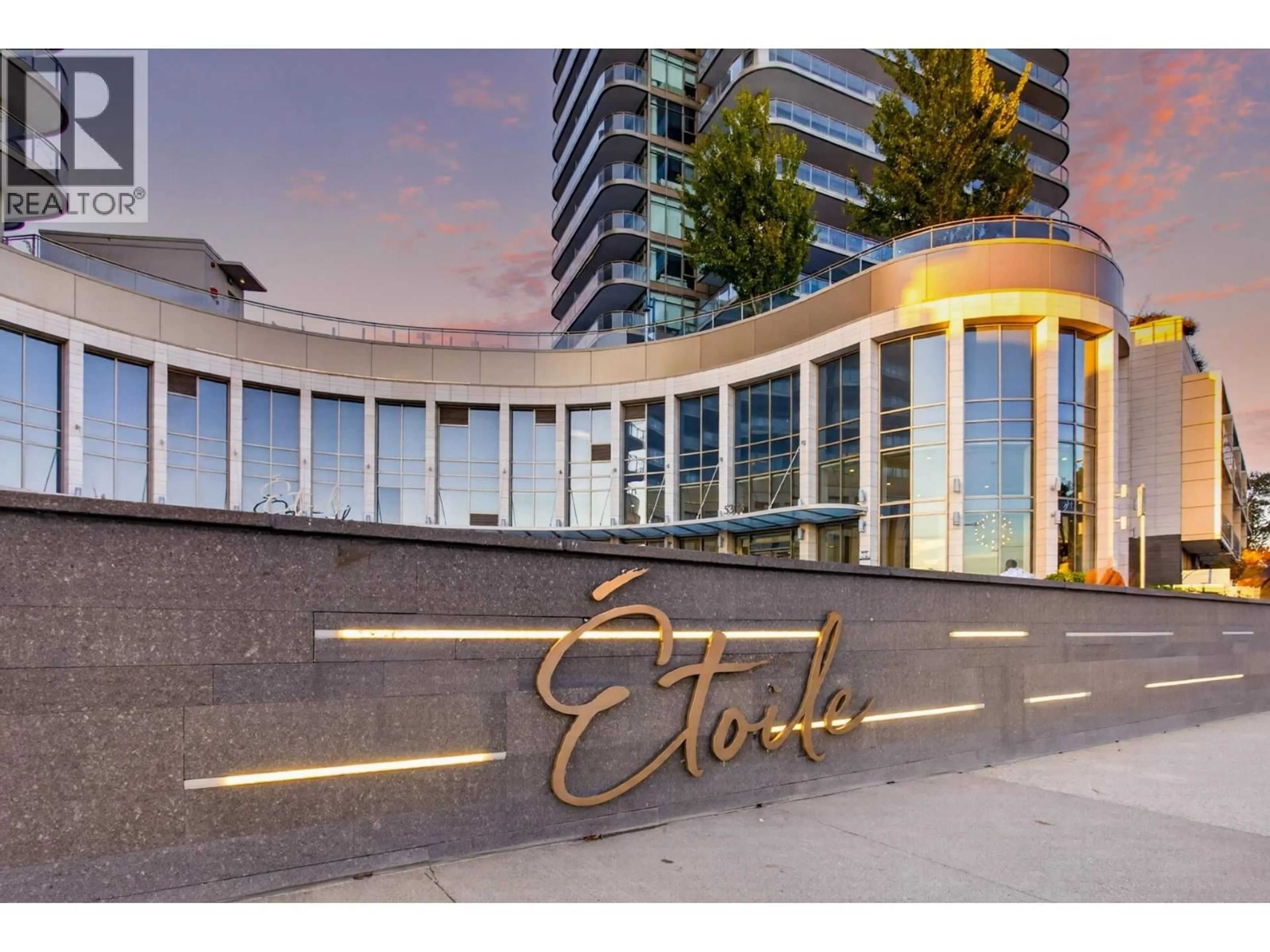 Indoor foyer for 3103 - 5333 GORING STREET, Burnaby British Columbia V5B0B6