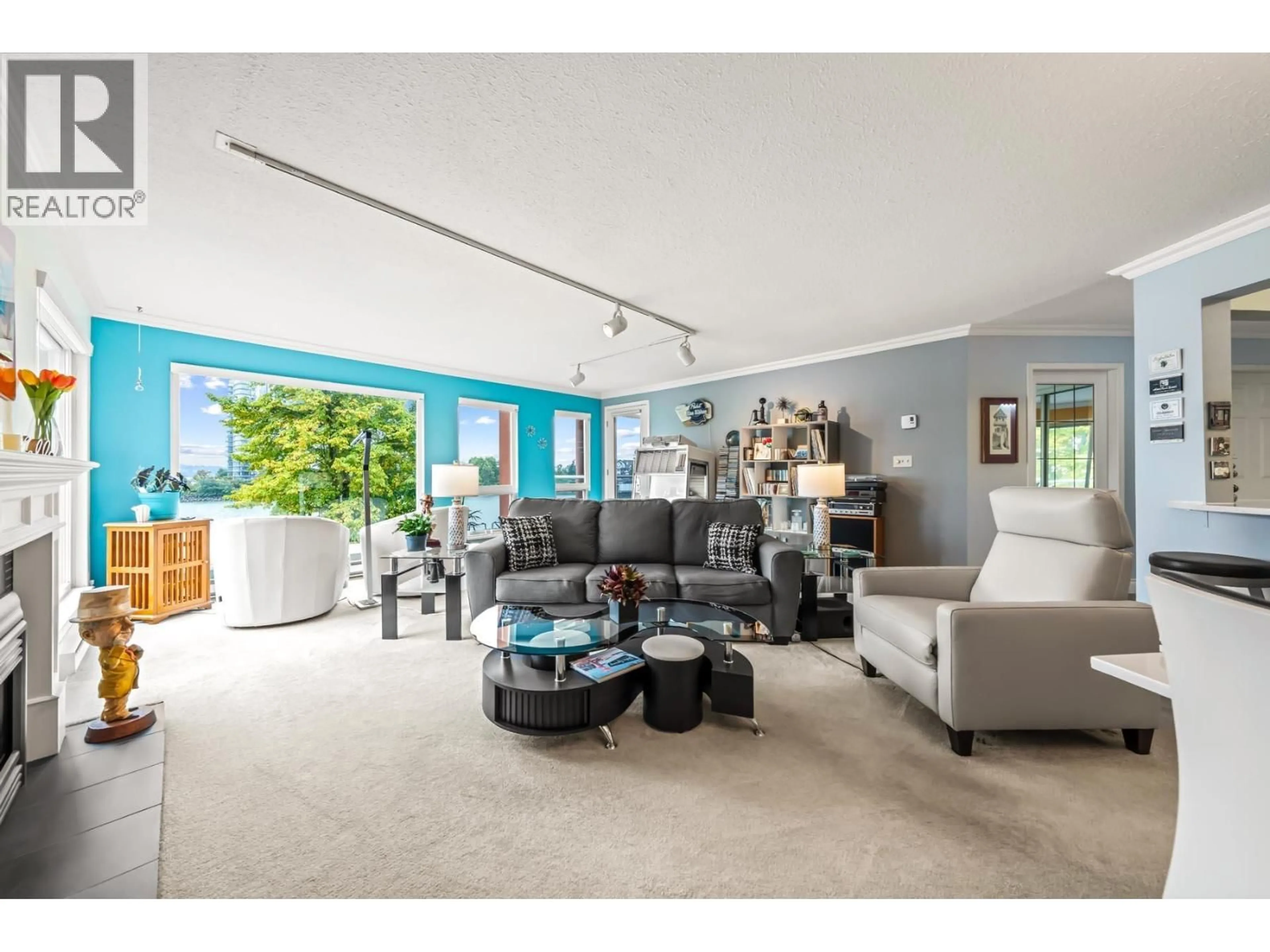 Living room with furniture, unknown for 306 - 1230 QUAYSIDE DRIVE, New Westminster British Columbia V3M6H1
