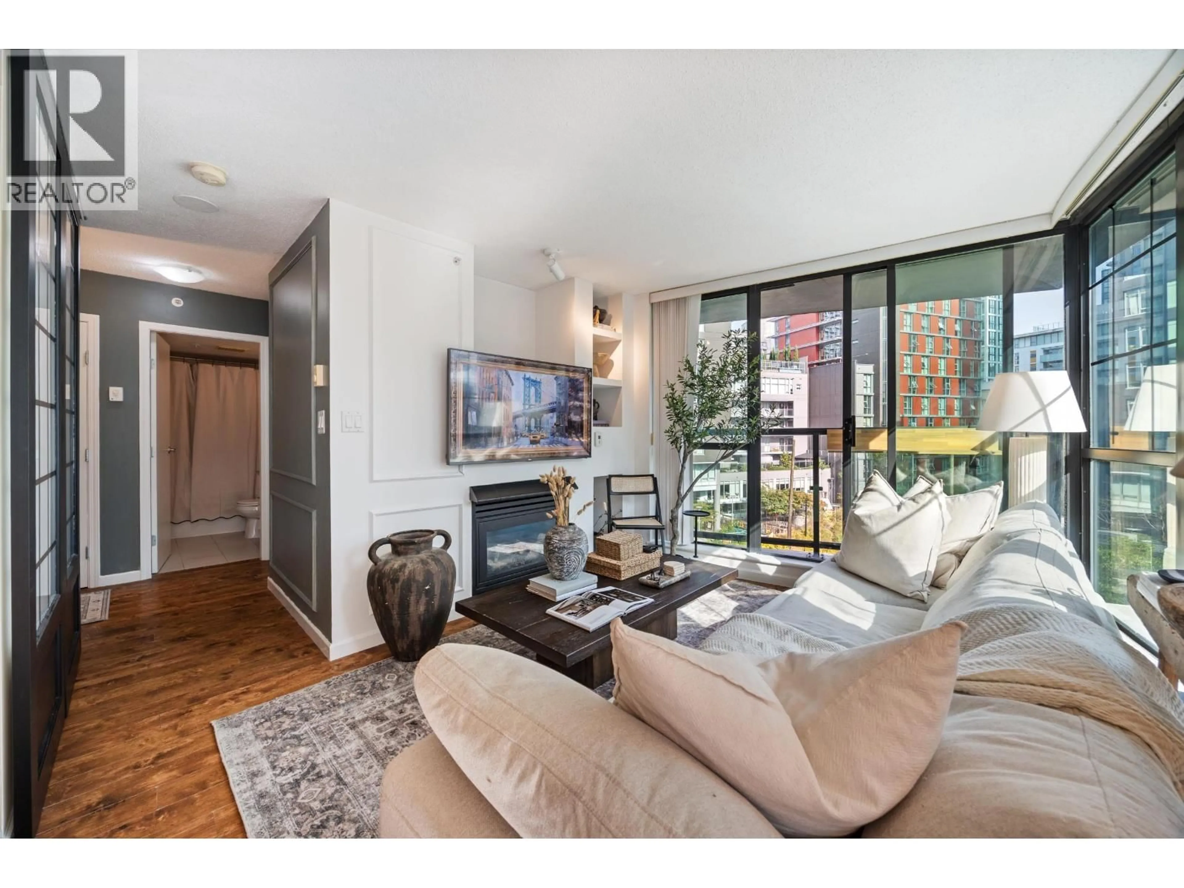 Living room with furniture, unknown for 609 - 501 PACIFIC STREET, Vancouver British Columbia V6Z2X6