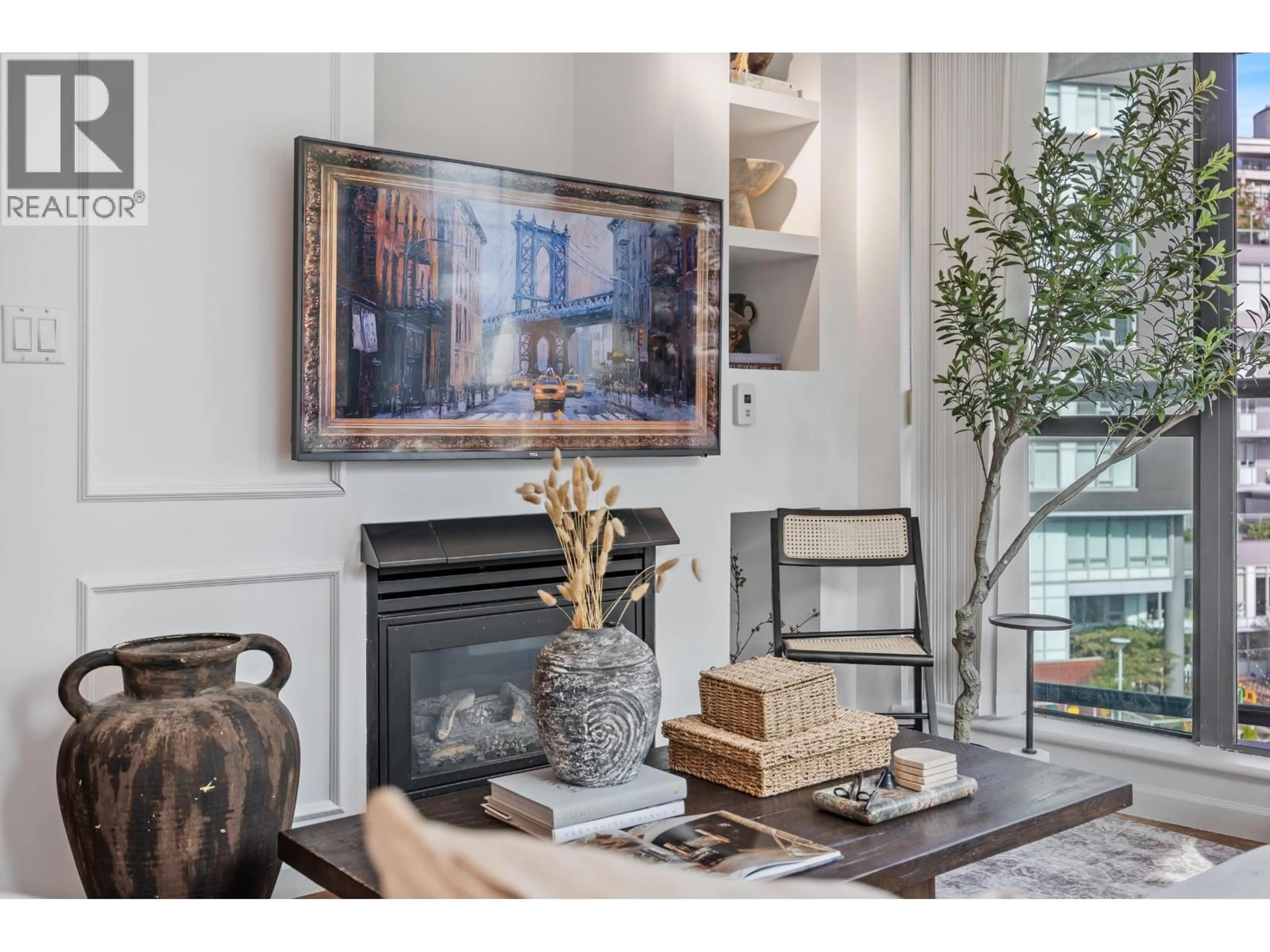 Living room with furniture, wood/laminate floor for 609 - 501 PACIFIC STREET, Vancouver British Columbia V6Z2X6