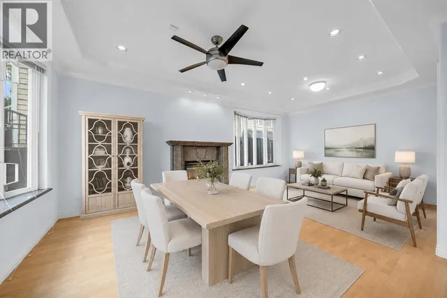 213 28TH STREET, North Vancouver 2