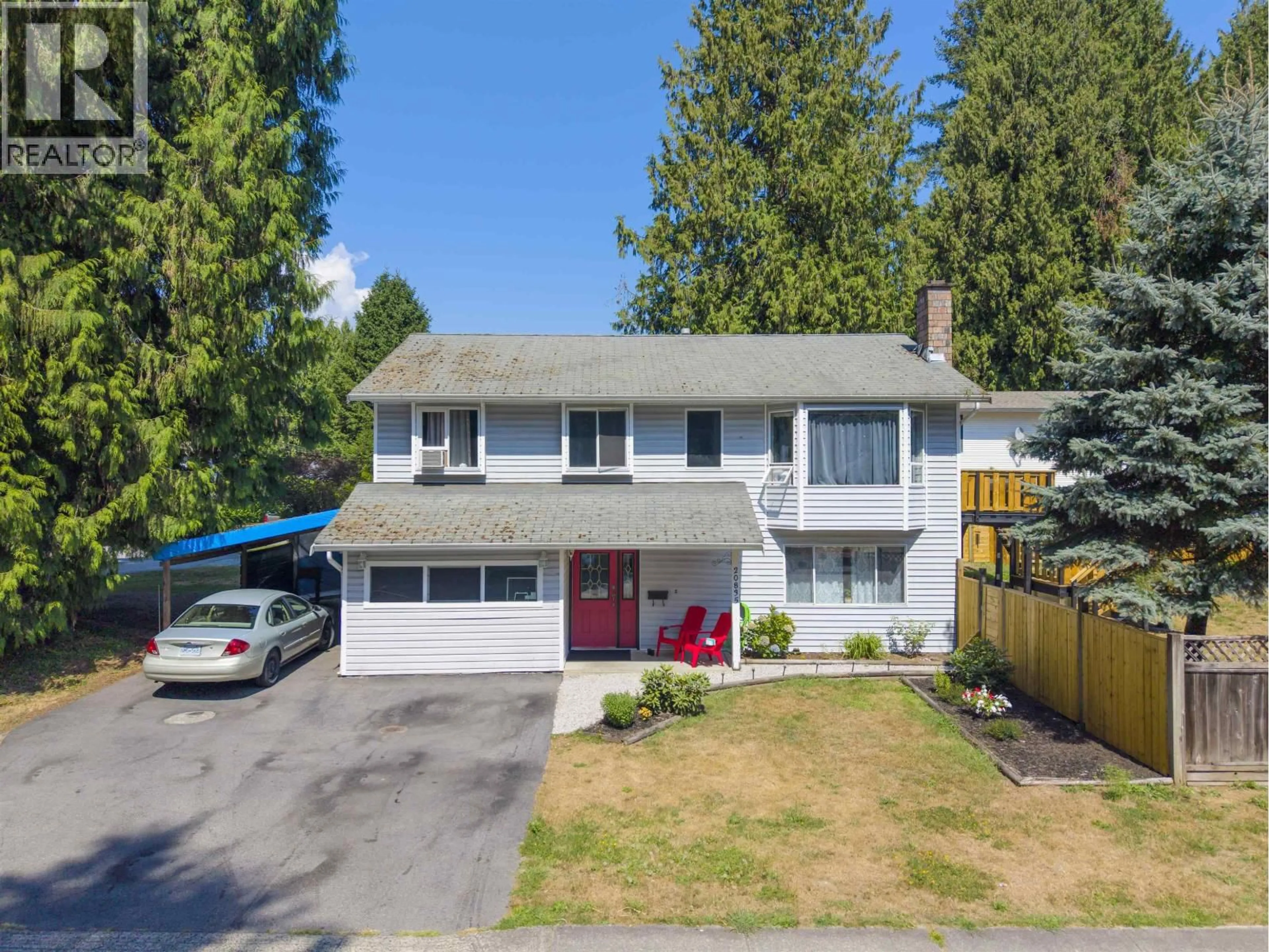 A pic from outside/outdoor area/front of a property/back of a property/a pic from drone, street for 20835 WICKLUND AVENUE, Maple Ridge British Columbia V2X8E8