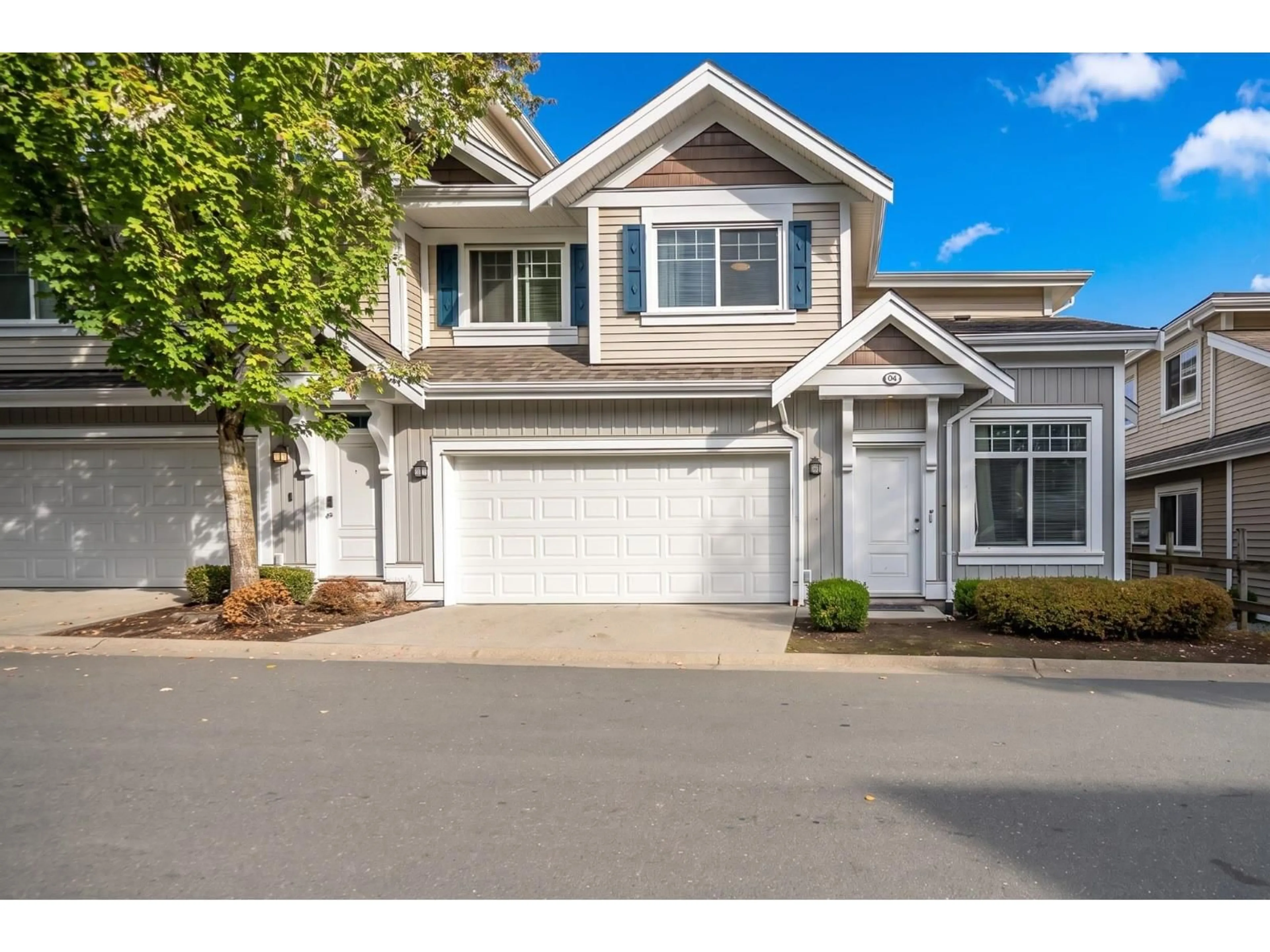 Home with vinyl exterior material, street for 4 - 30748 CARDINAL AVENUE, Abbotsford British Columbia V2T0C1