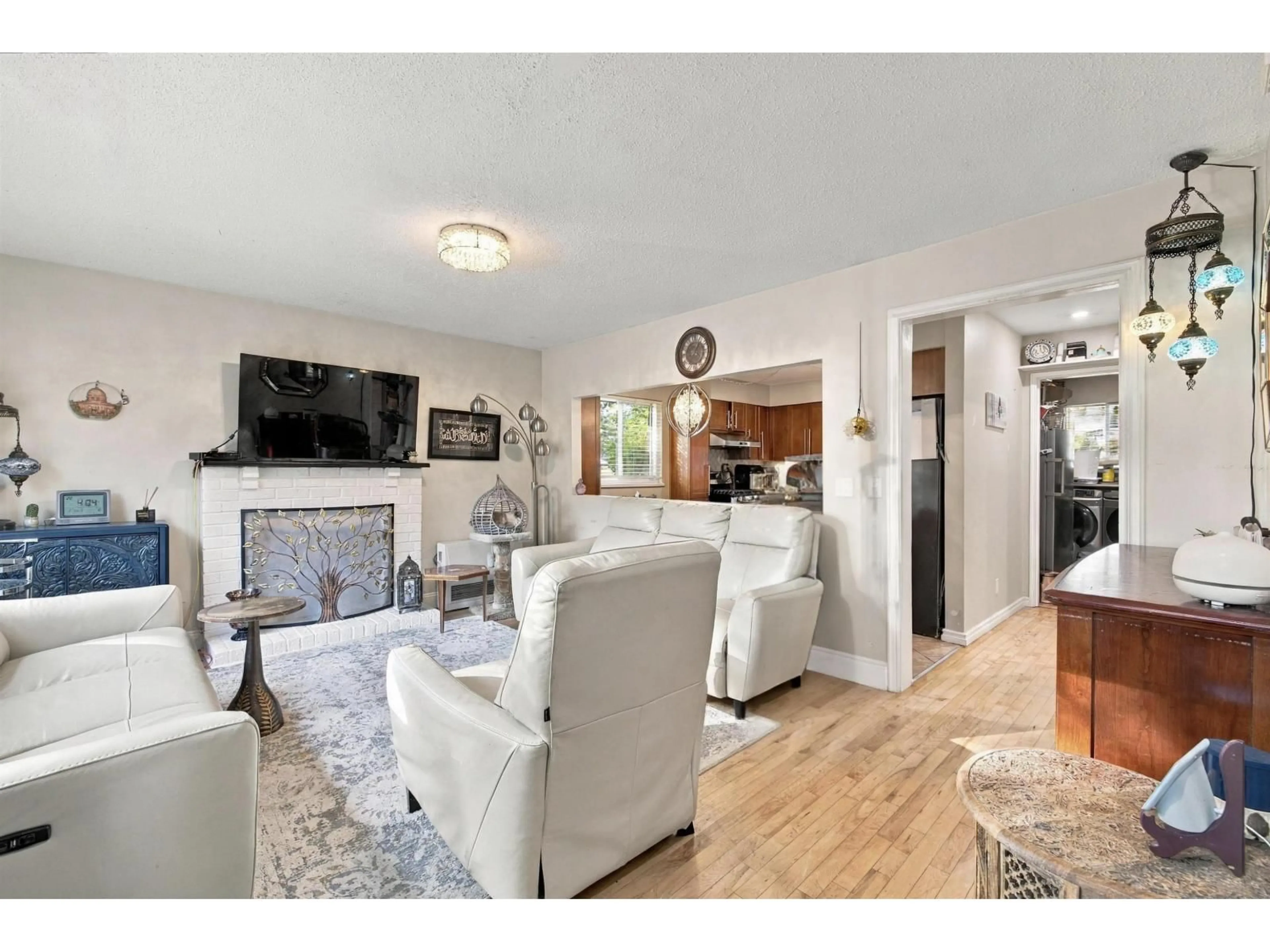 Living room with furniture, unknown for 6284 MORGAN PLACE, Surrey British Columbia V3S5B9