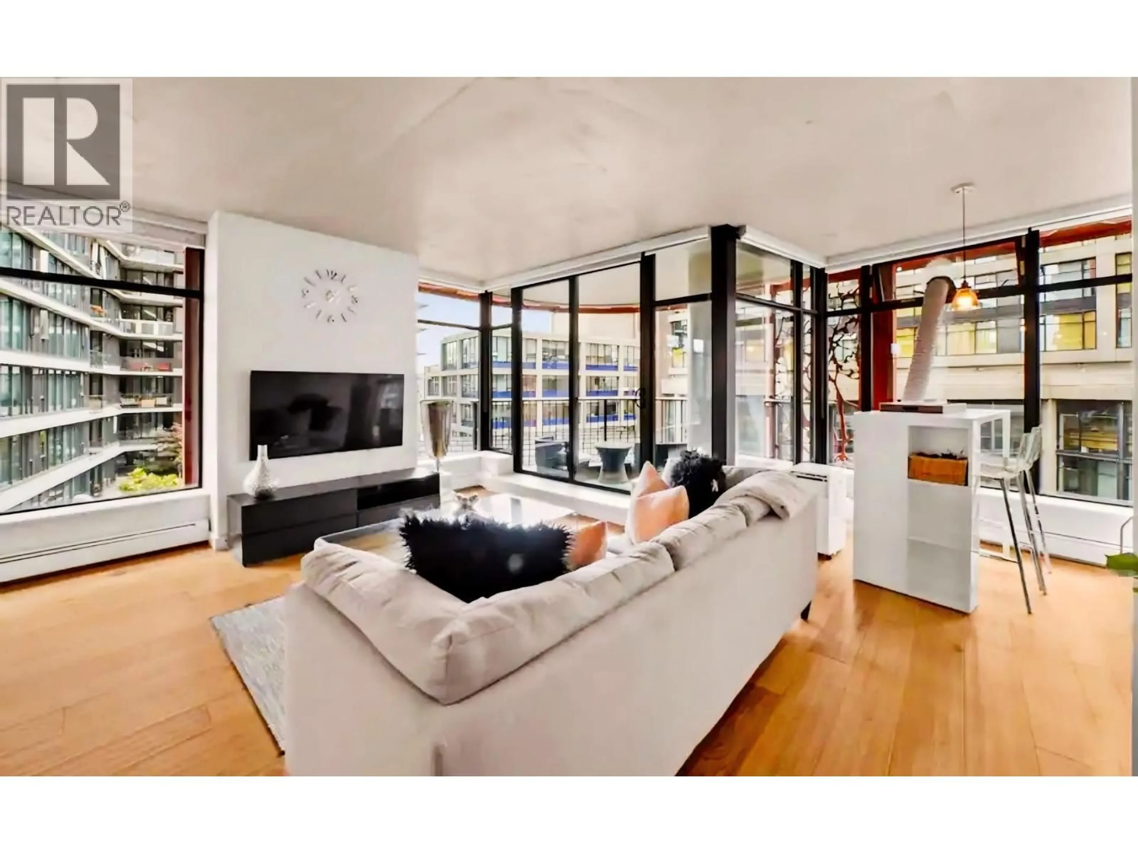 Living room with furniture, unknown for 906 - 128 CORDOVA STREET, Vancouver British Columbia V6B0E6