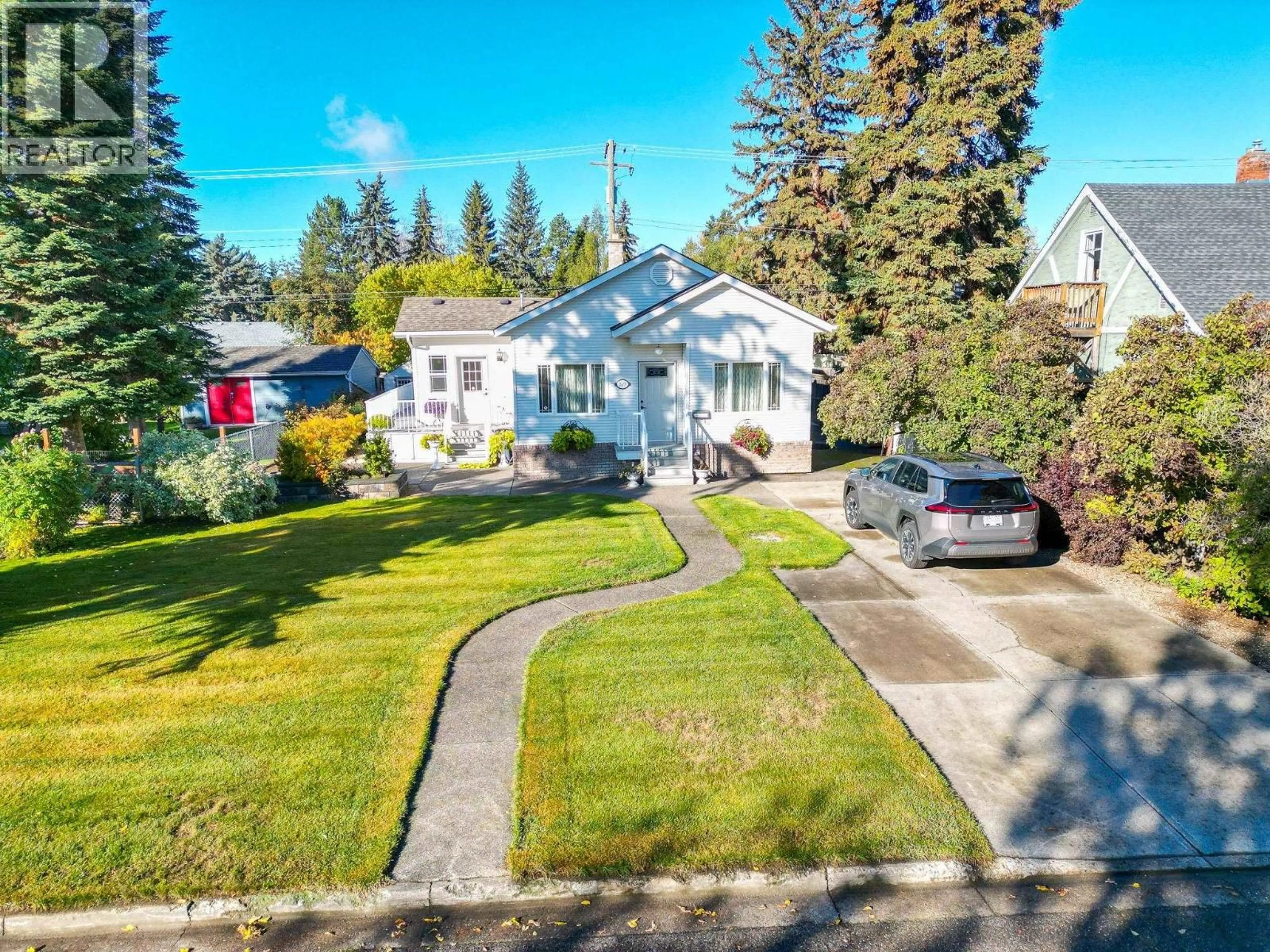 A pic from outside/outdoor area/front of a property/back of a property/a pic from drone, street for 169 BURDEN STREET, Prince George British Columbia V2M2G8