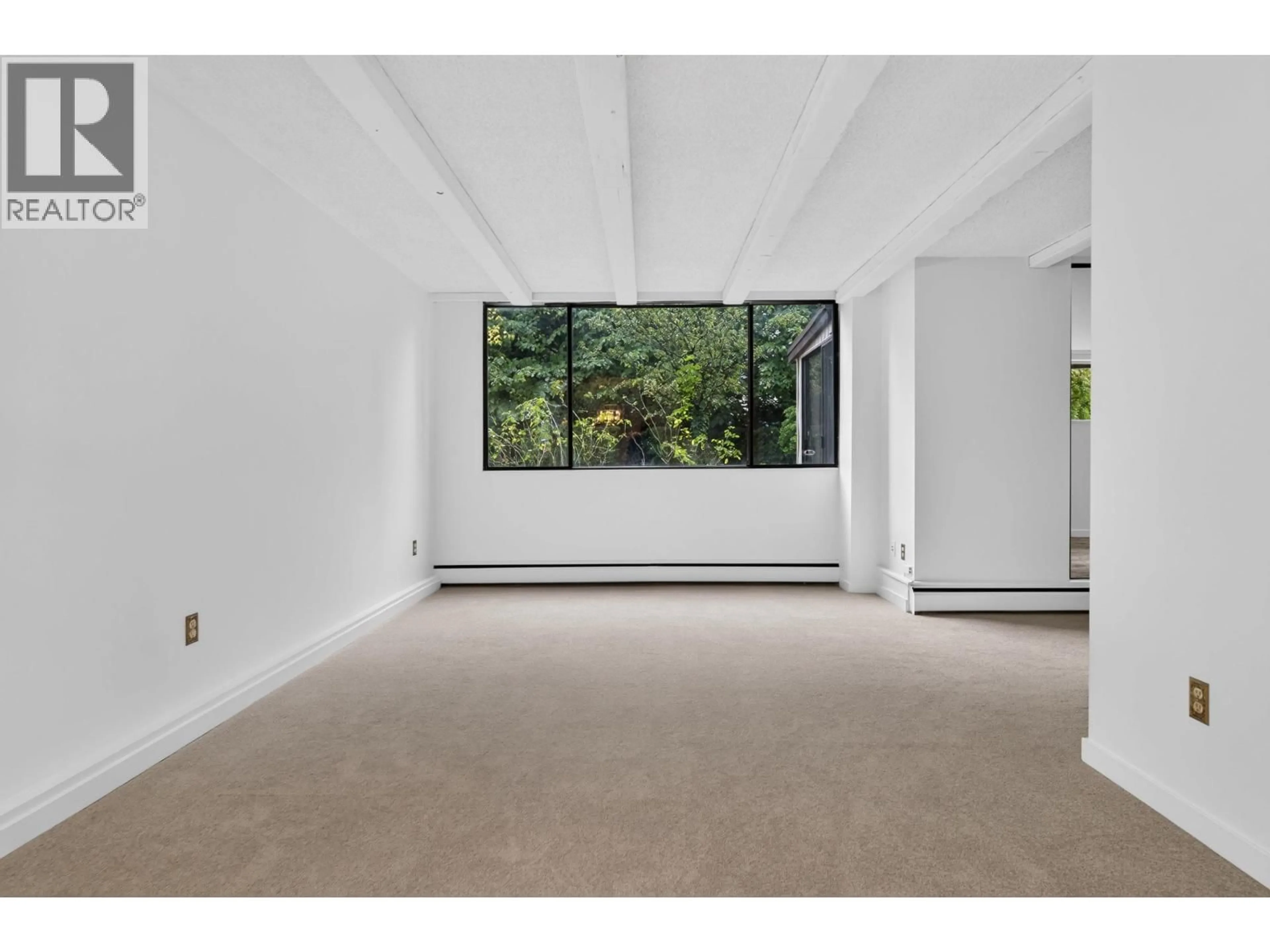 A pic of a room for 104 - 620 SEVENTH AVENUE, New Westminster British Columbia V3M5T6