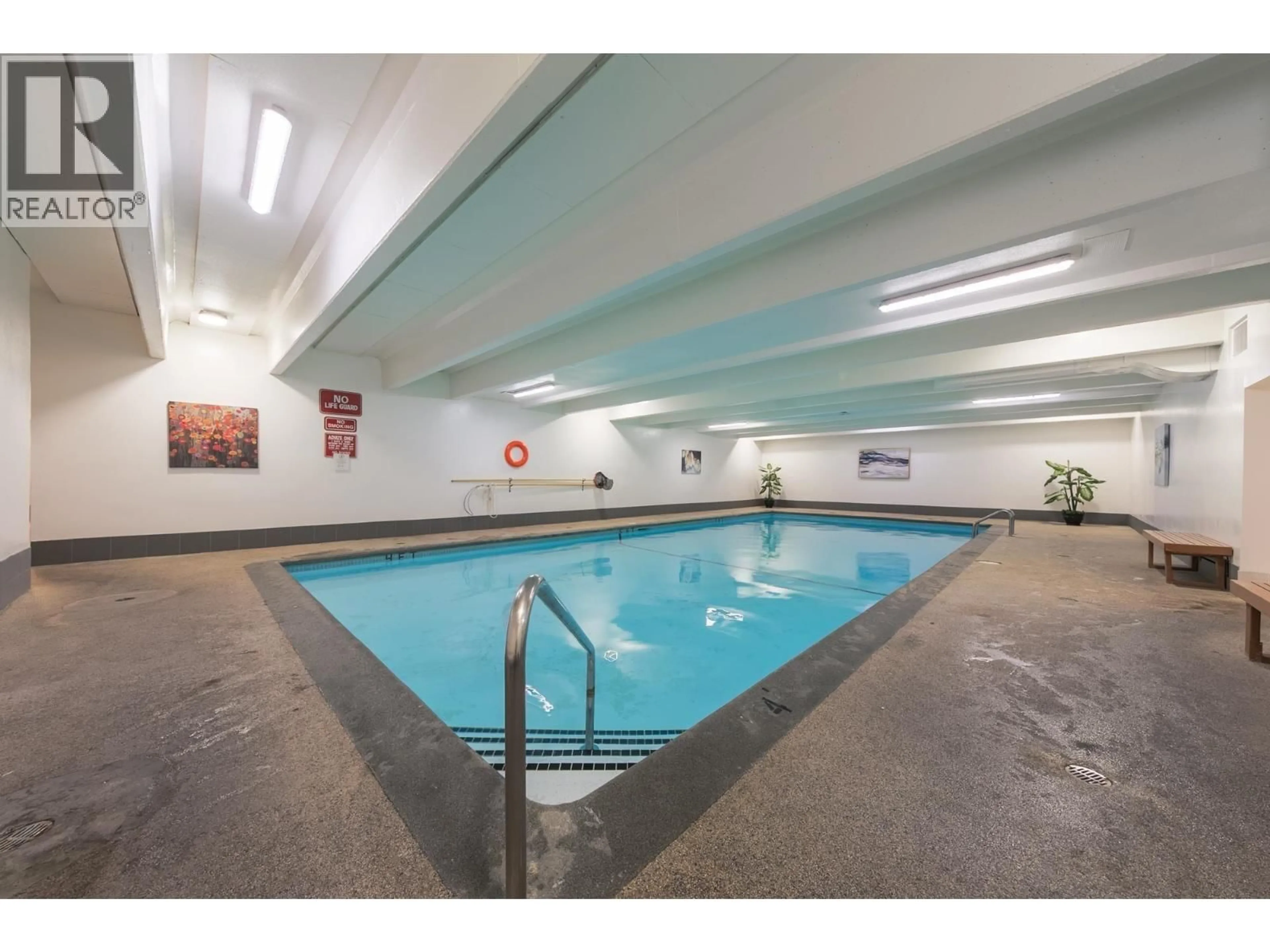 Pool for 202 - 2012 FULLERTON AVENUE, North Vancouver British Columbia V7P3E3