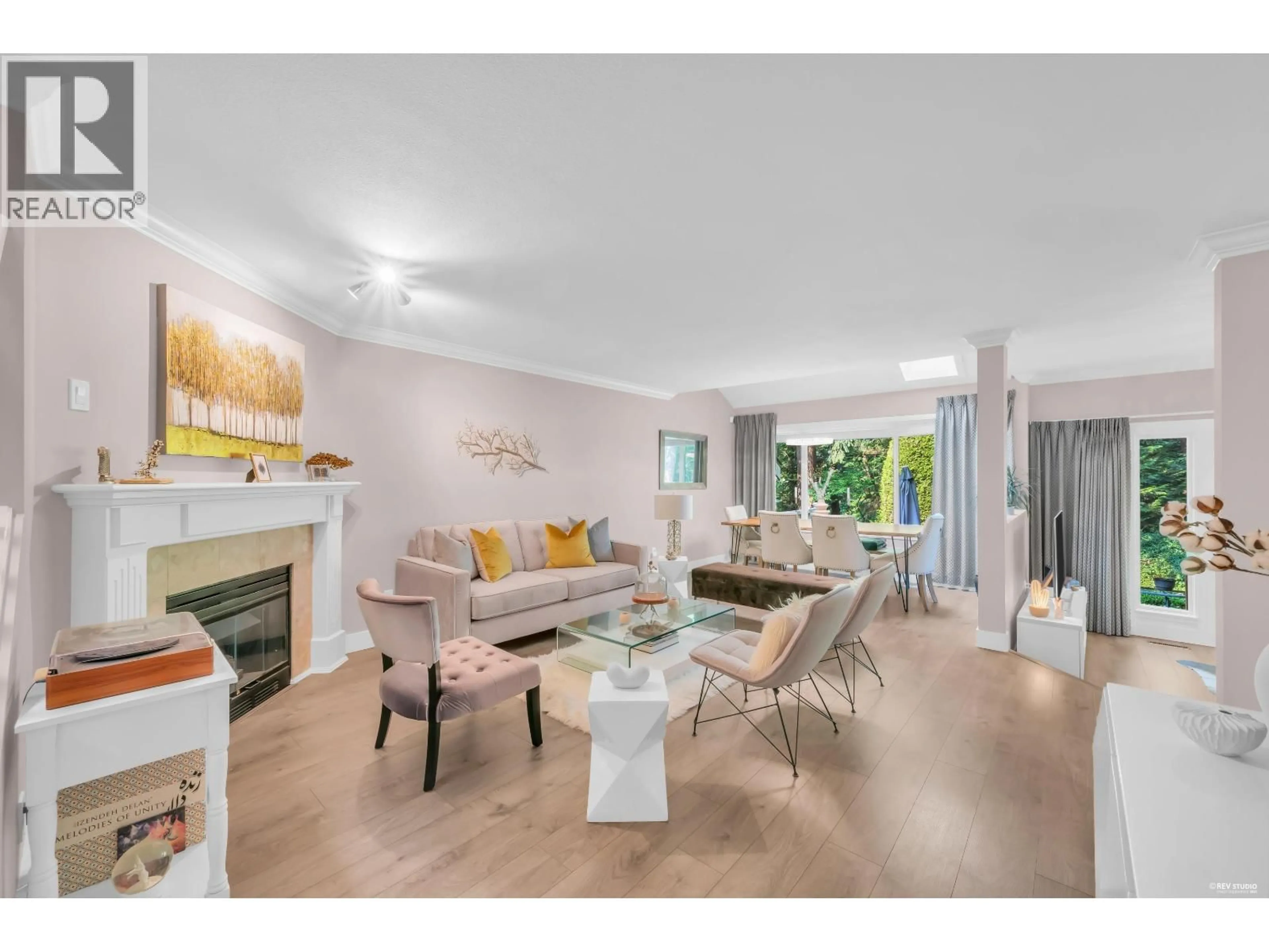 Living room with furniture, unknown for 9 - 181 RAVINE DRIVE, Port Moody British Columbia V3H4T3