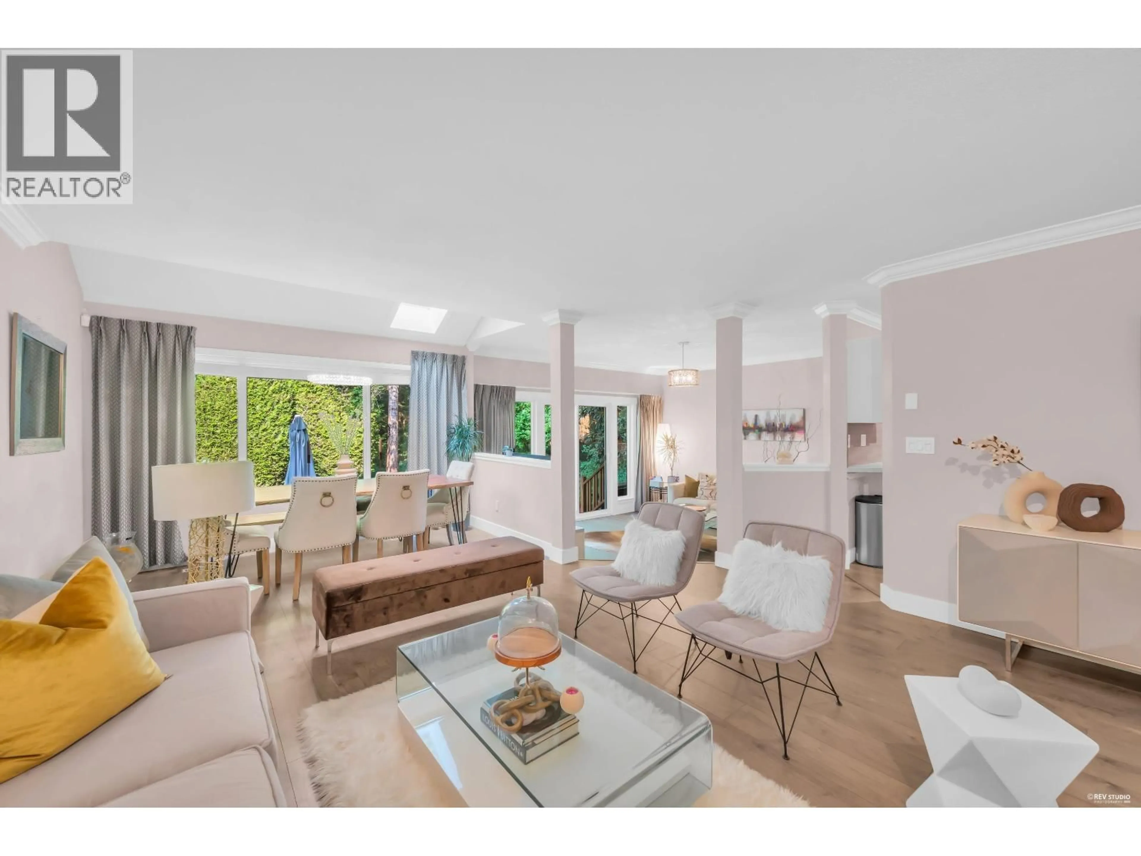 Living room with furniture, unknown for 9 - 181 RAVINE DRIVE, Port Moody British Columbia V3H4T3