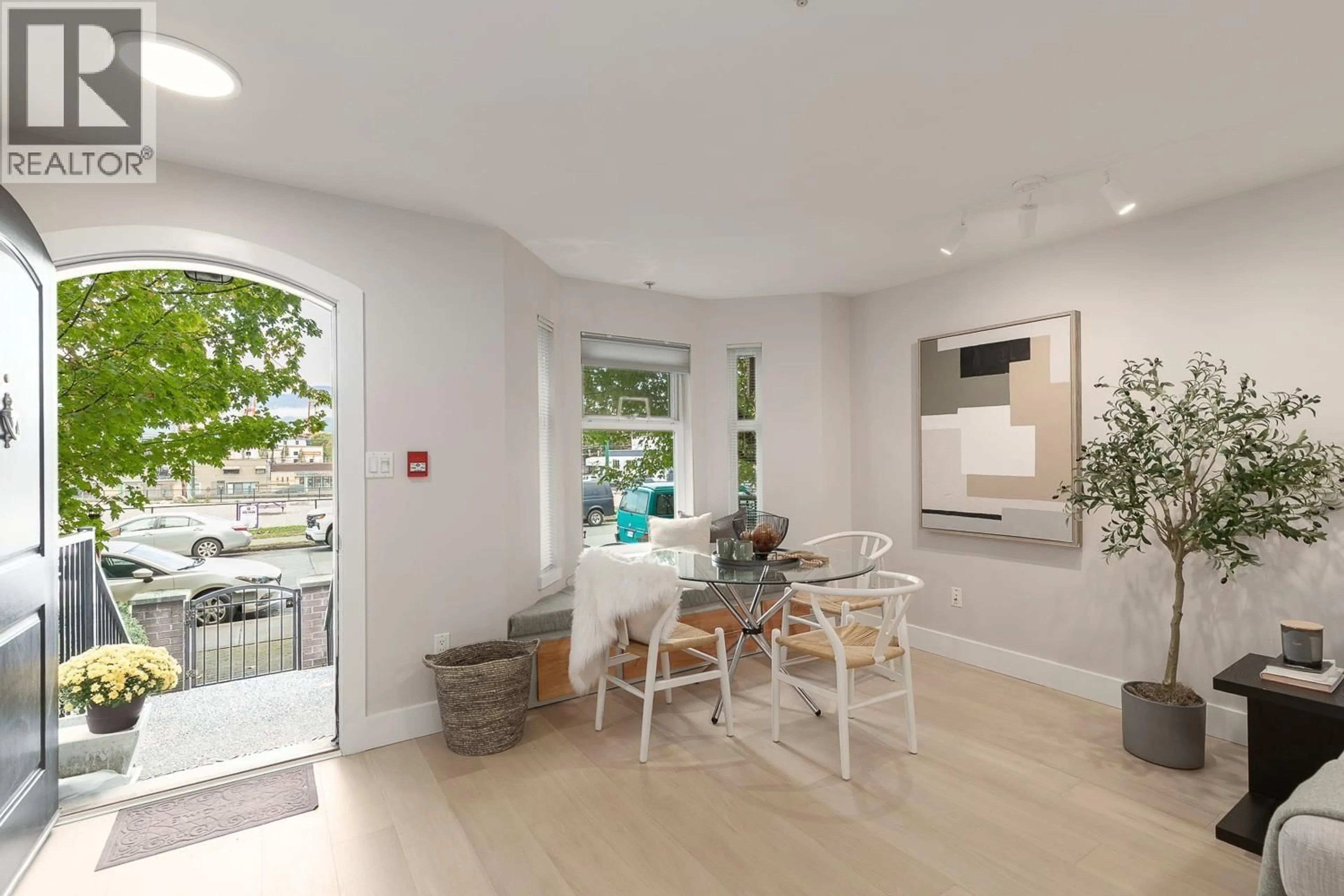 Unknown for 1680 PENDER STREET, Vancouver British Columbia V5L1W3