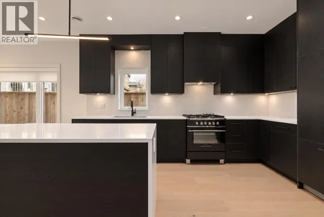 1 - 2539 GRANT STREET, Vancouver 5