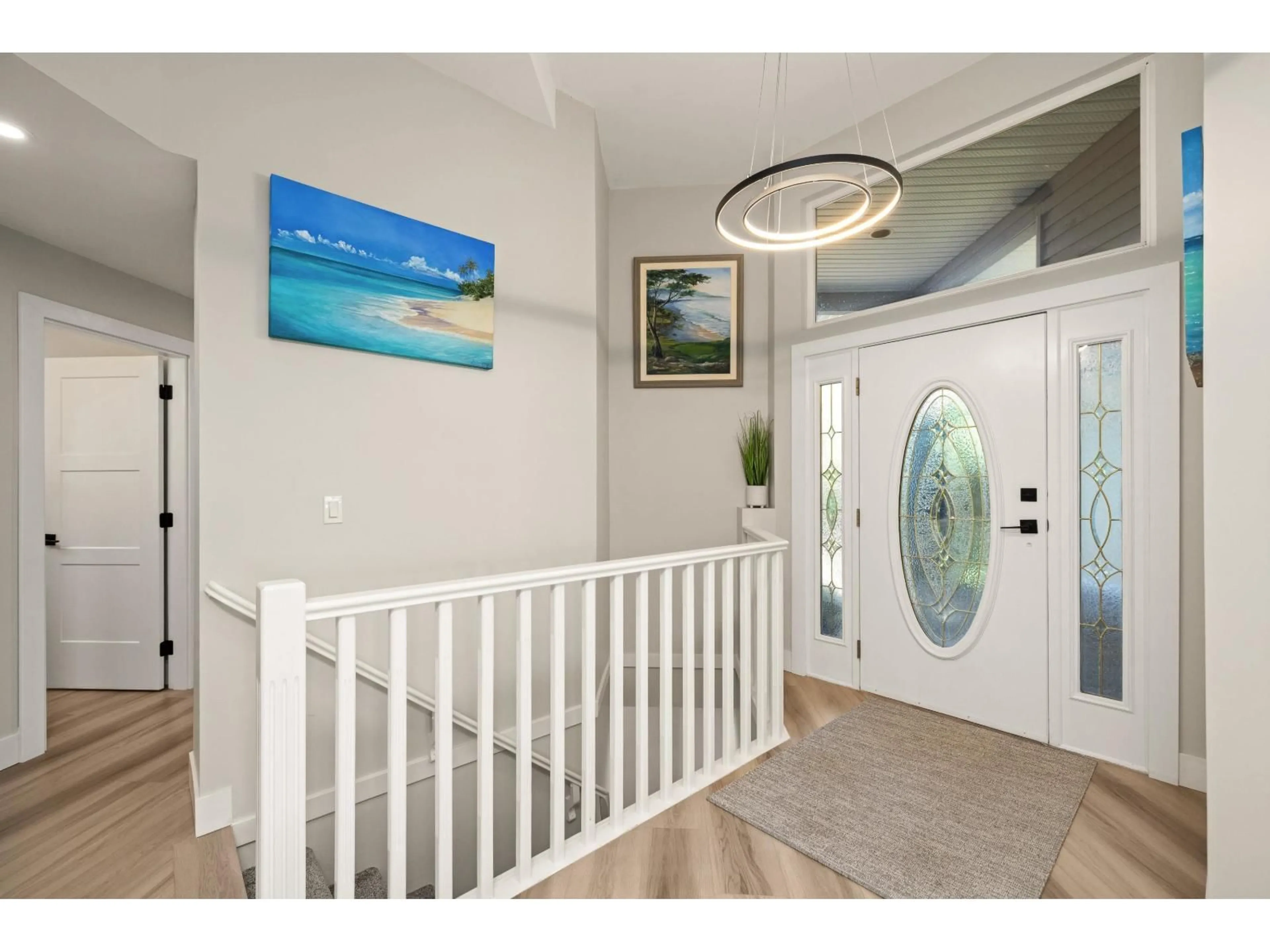 Indoor entryway for 35942 EMPRESS DRIVE, Abbotsford British Columbia V3G1S1
