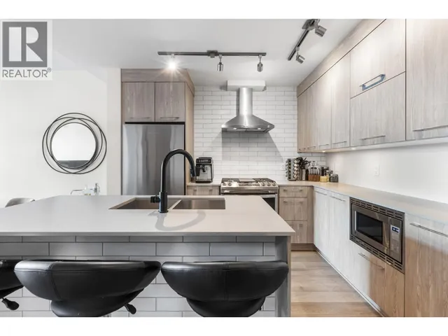 1013 QUEBEC STREET, New Westminster 5