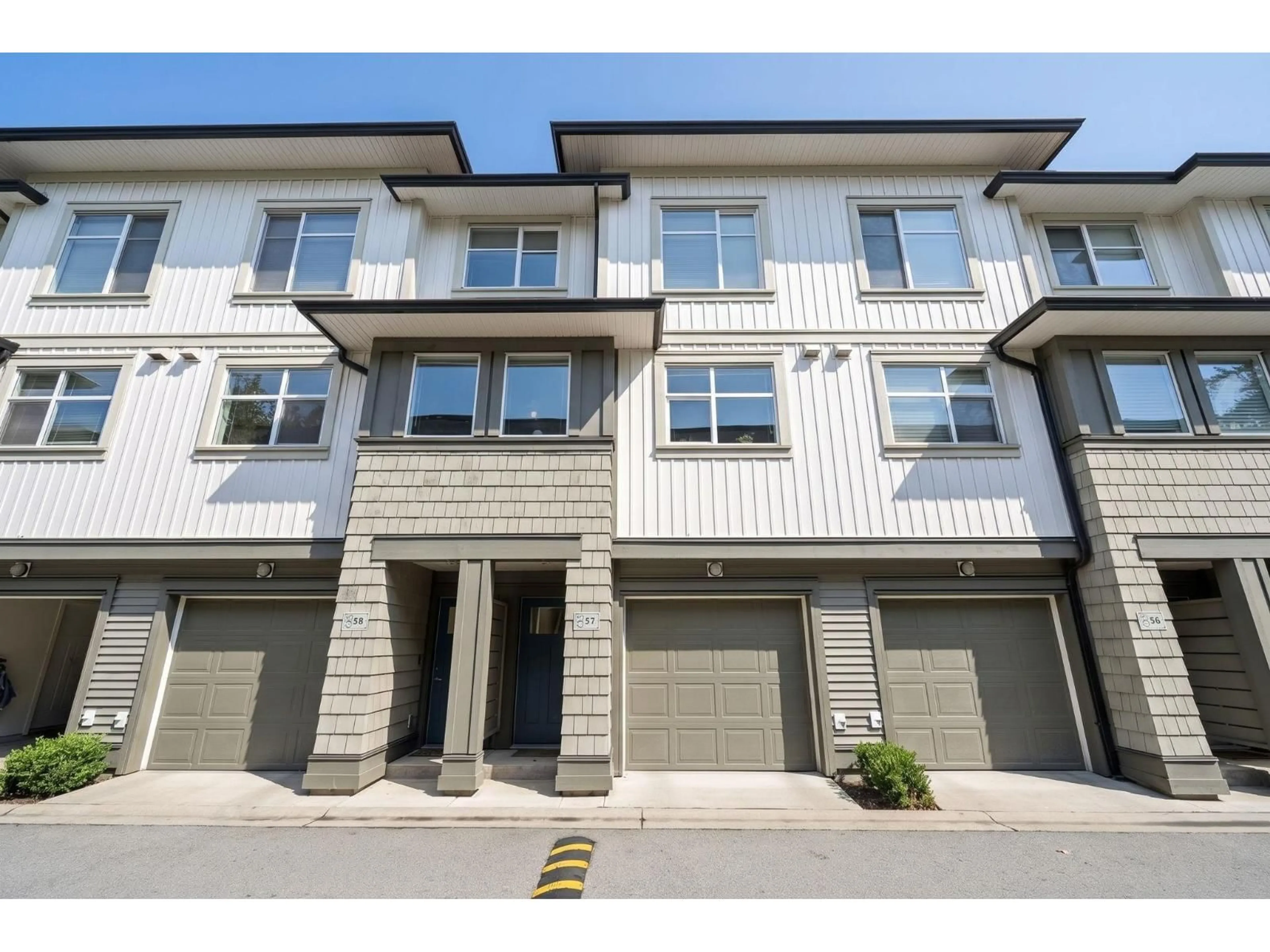 Unknown for 57 - 8355 164 STREET, Surrey British Columbia V4N1E3