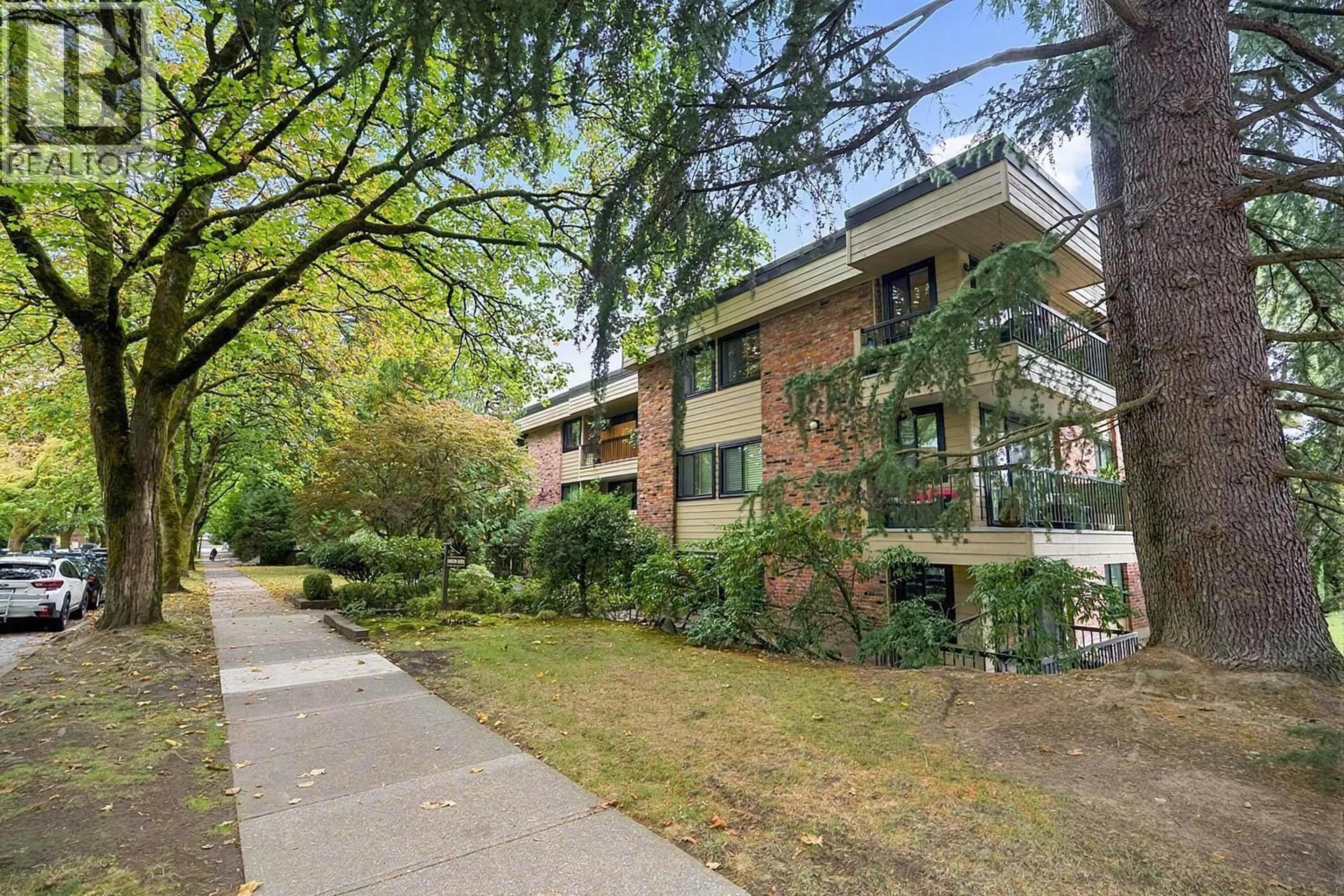 Patio, unknown for 206 - 1717 13 AVENUE, Vancouver British Columbia V6J2H2