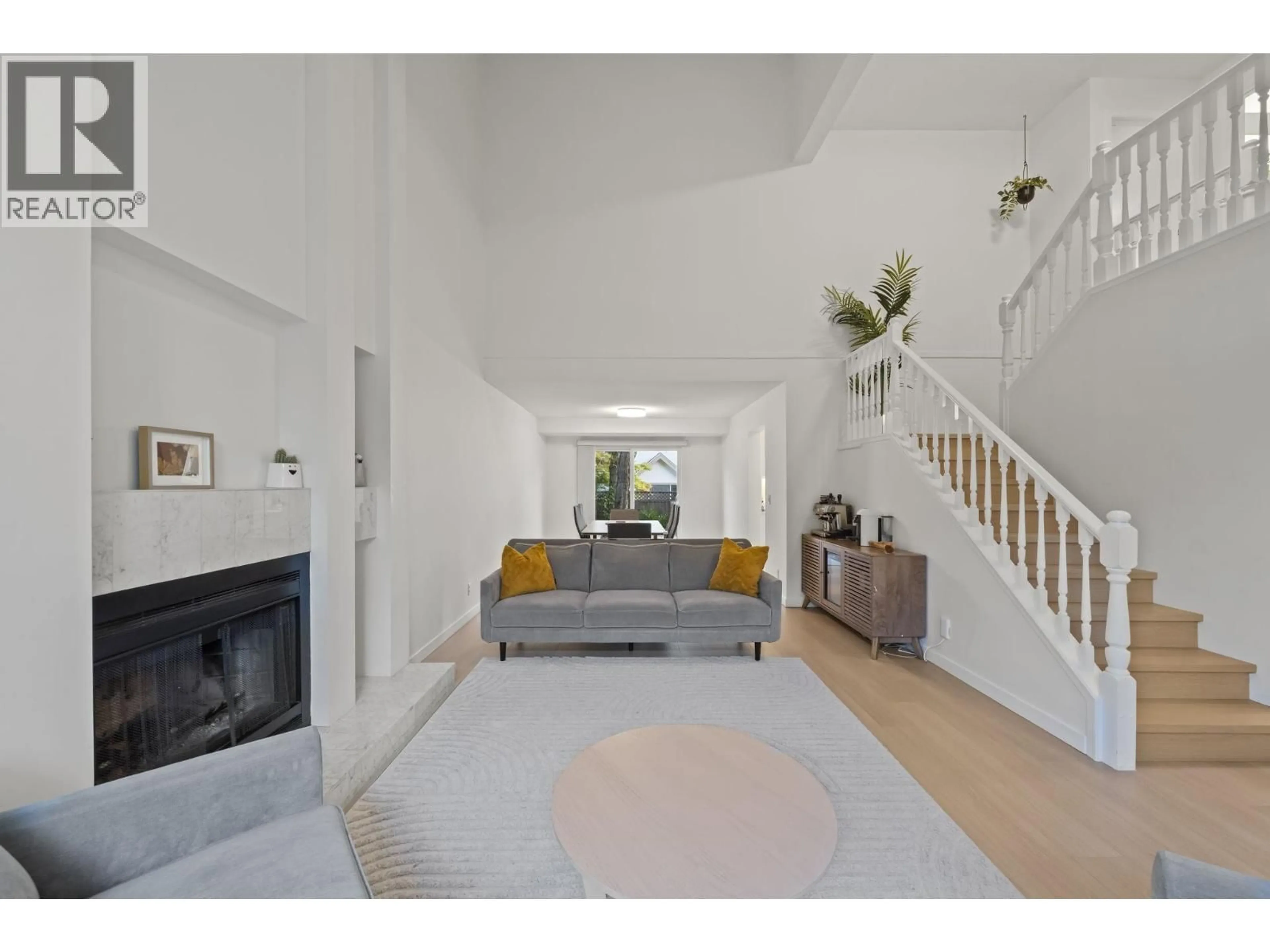 Living room with furniture, unknown for 2714 MARA DRIVE, Coquitlam British Columbia V3C5R9