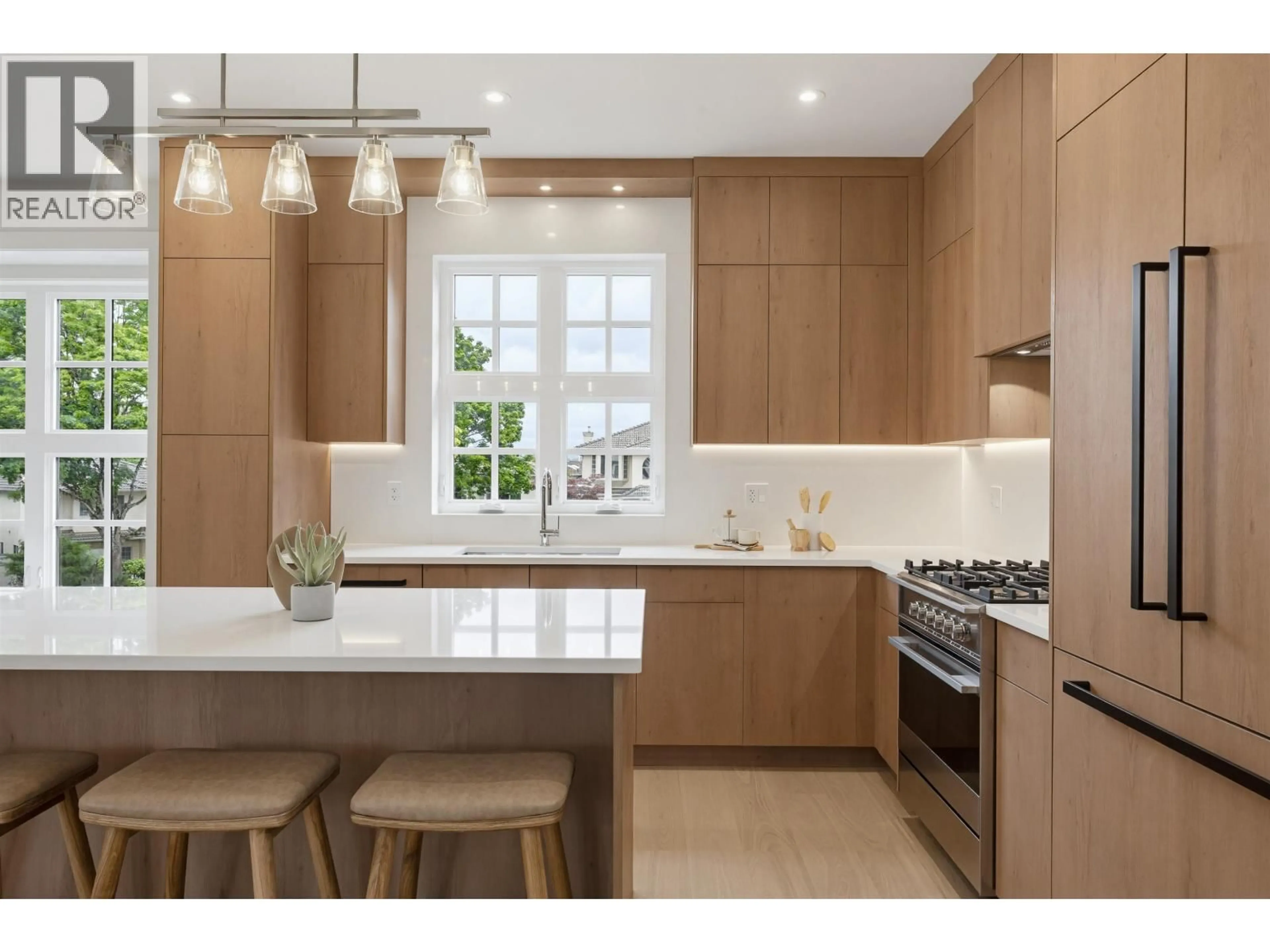 Contemporary kitchen, unknown for 1 - 7609 COLDICUTT STREET, Burnaby British Columbia V3N3Z5