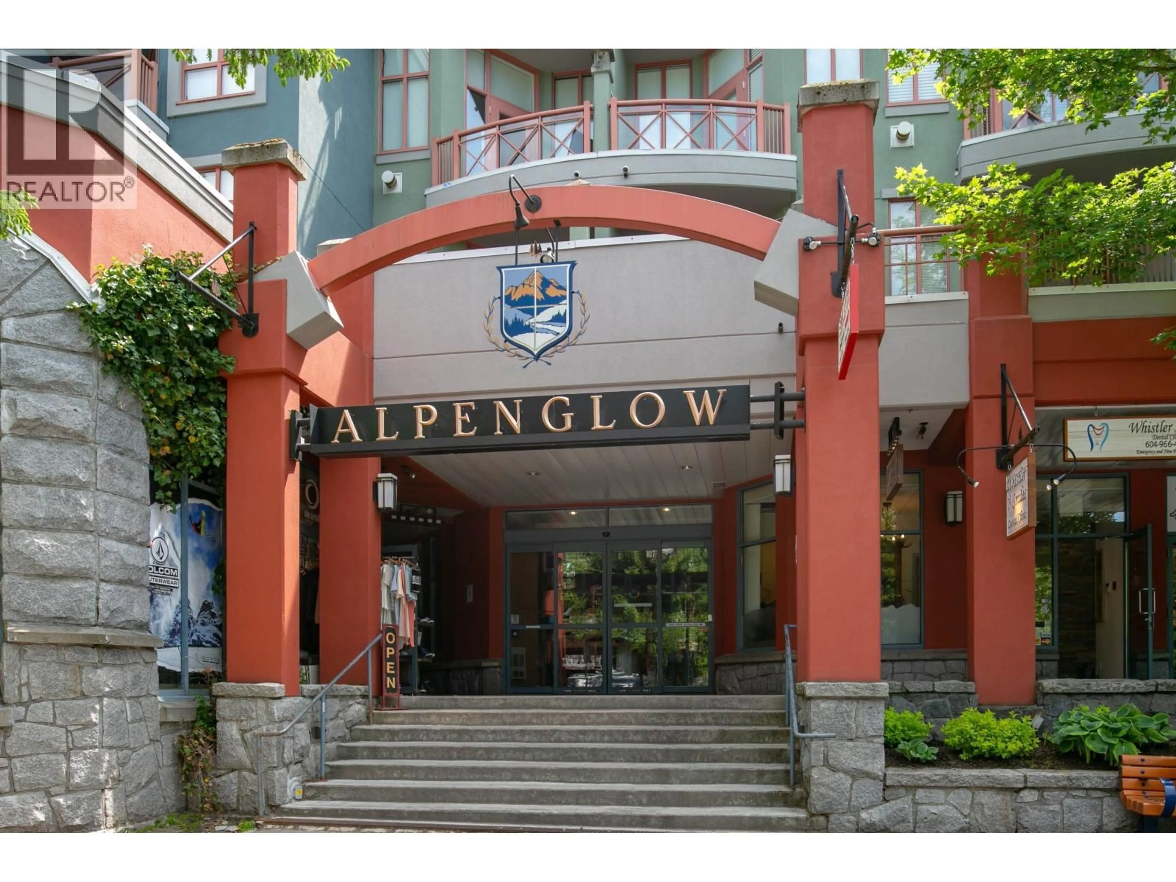 Indoor foyer for 501 - 4369 MAIN STREET, Whistler British Columbia V8E1B7
