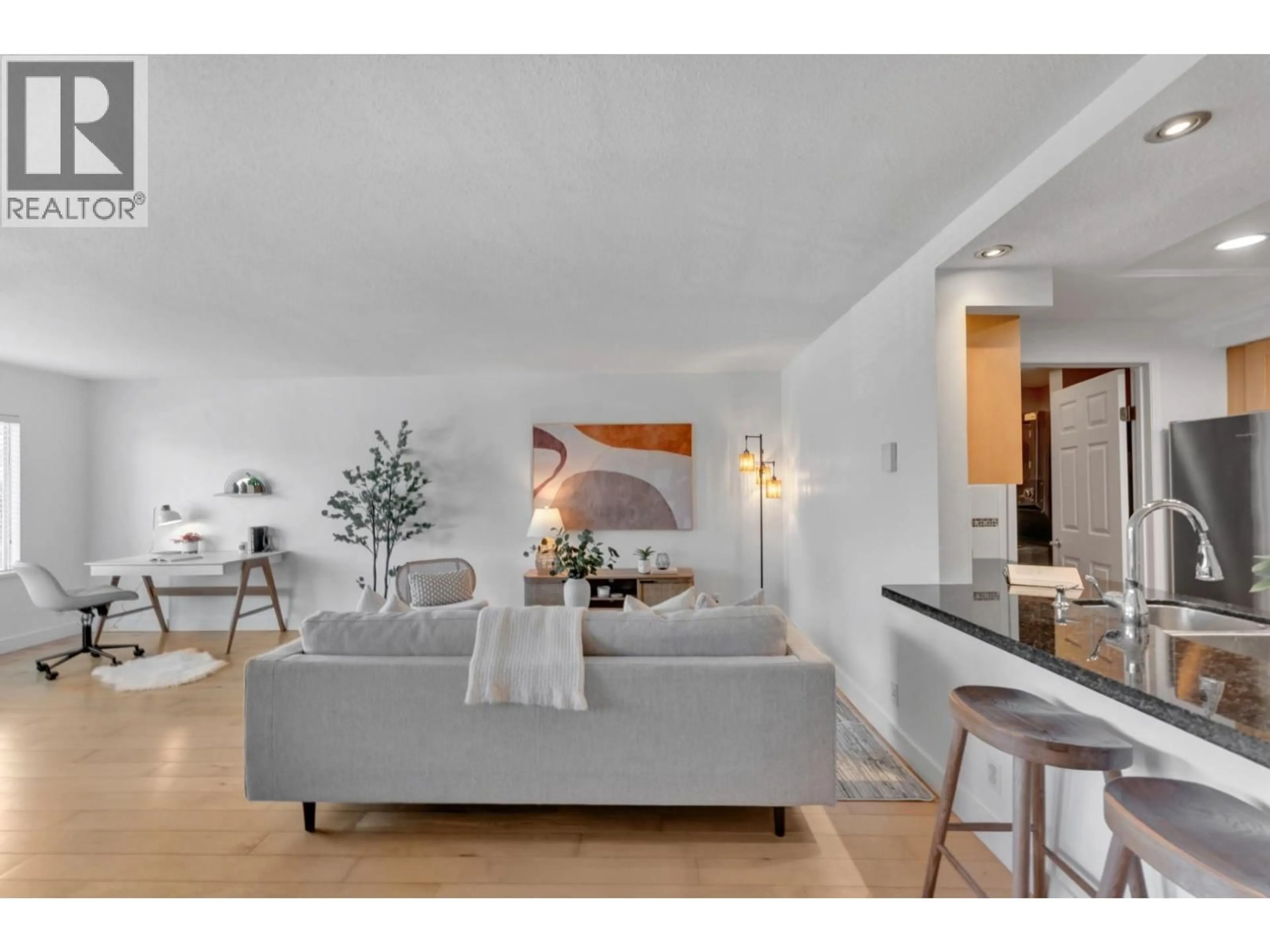 Living room with furniture, wood/laminate floor for 101 - 2412 ALDER STREET, Vancouver British Columbia V6H3Z4
