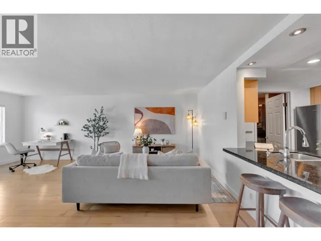 101 - 2412 ALDER STREET, Vancouver 3