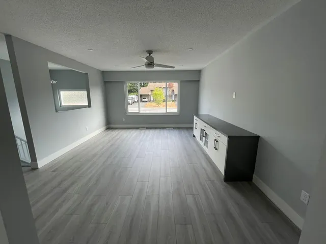 13272 97 AVENUE, Surrey 2