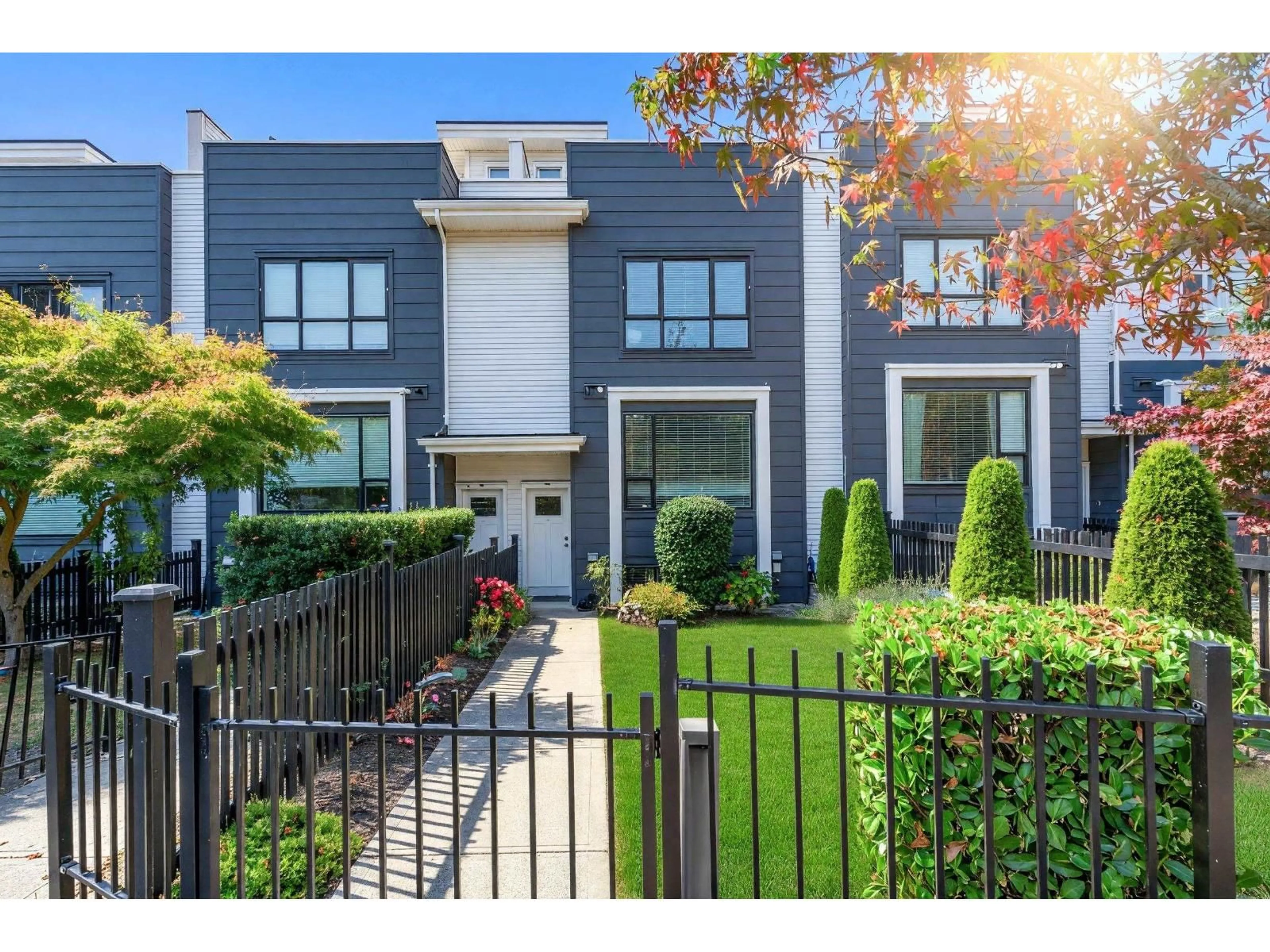 Unknown for 218 - 2277 OAK MEADOWS DRIVE, Surrey British Columbia V3Z0W6