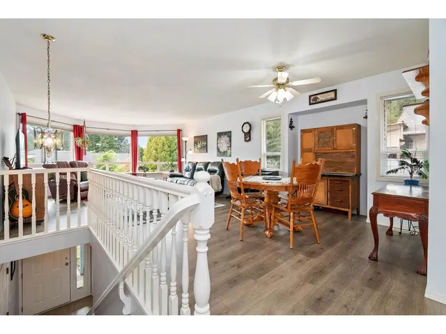 425 HADWAY DRIVE, Harrison Hot Springs 5