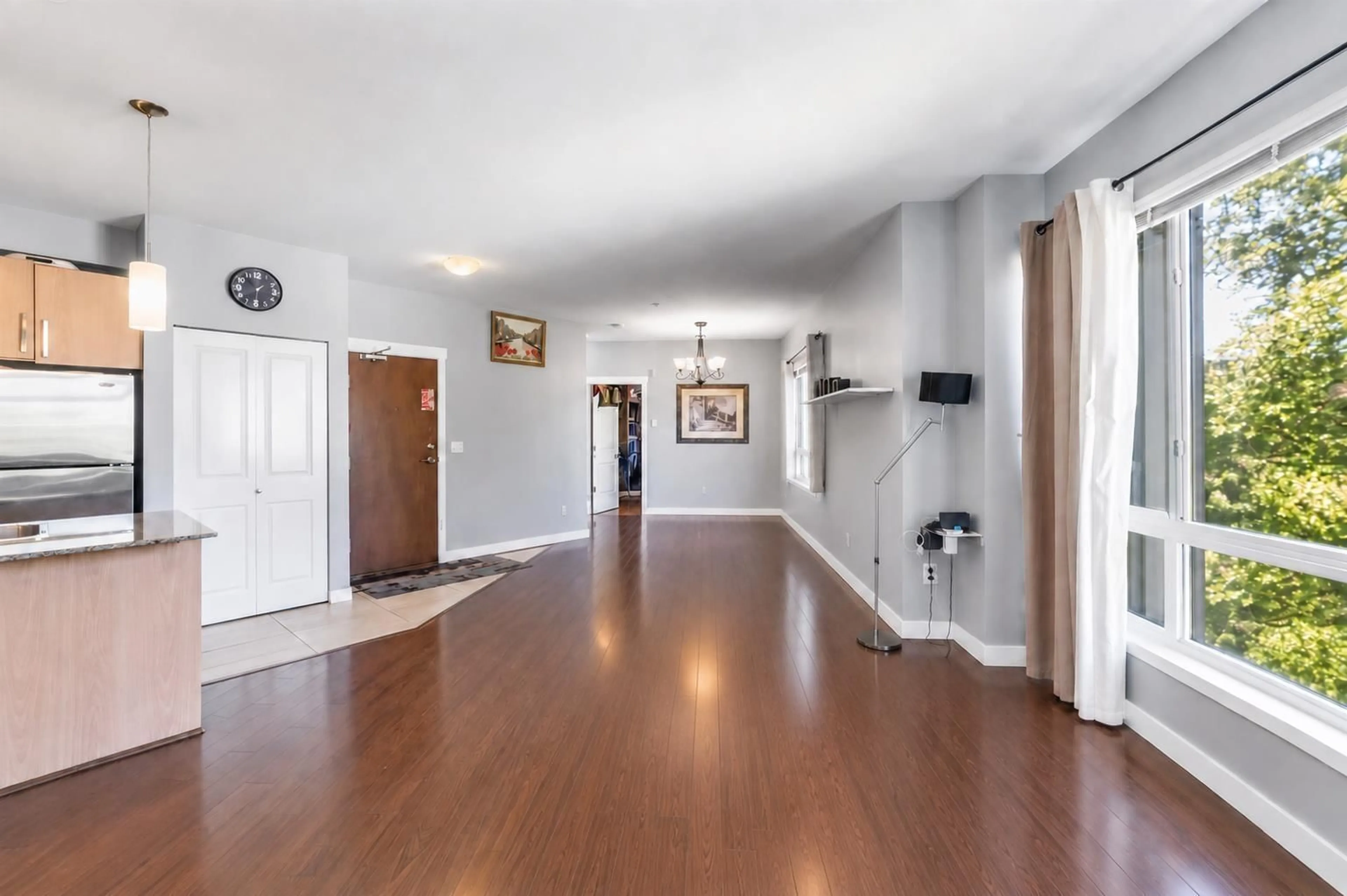 Indoor entryway for 307 - 2943 NELSON PLACE, Abbotsford British Columbia V2S0C8