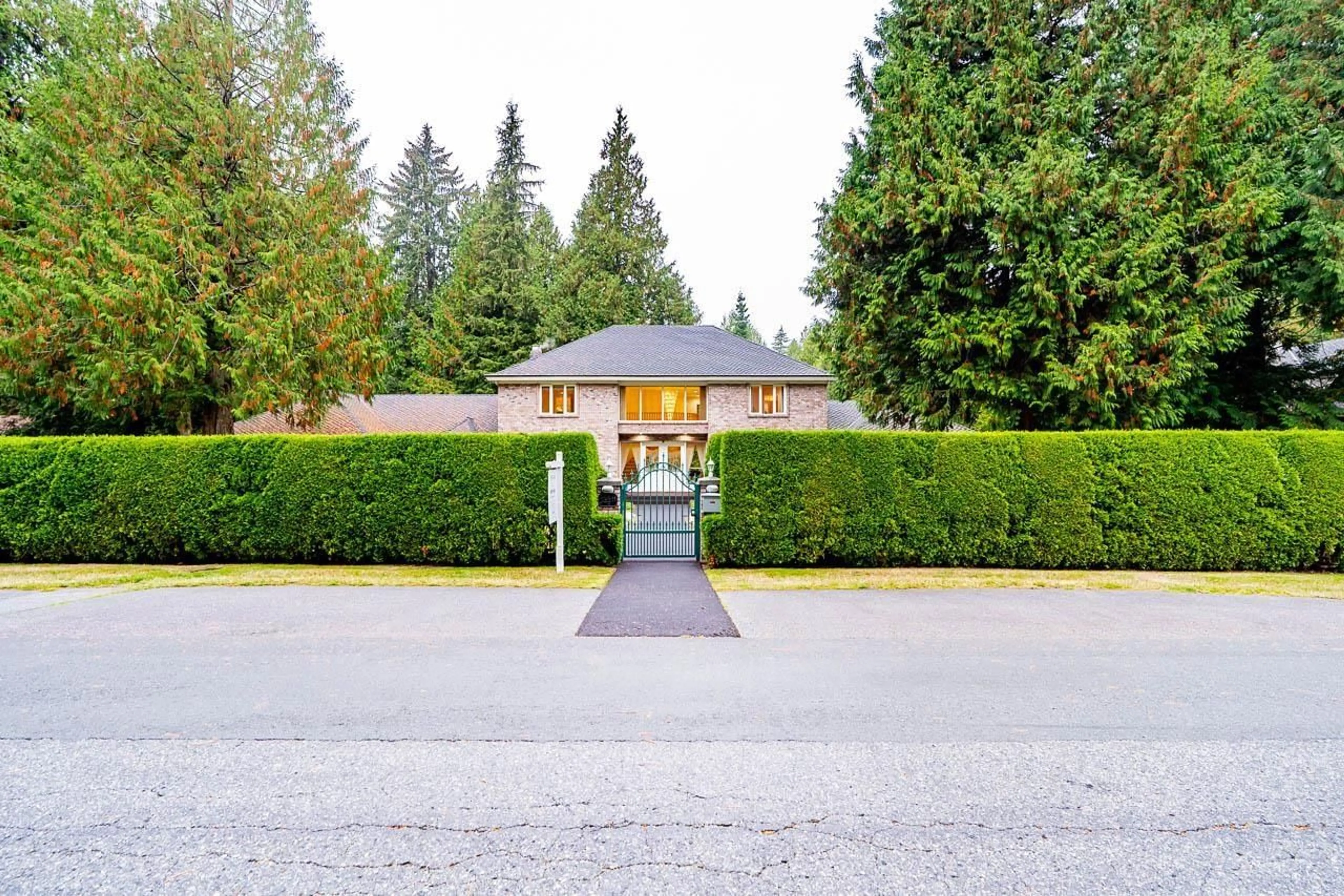 Unknown for 13511 WOODCREST DRIVE, Surrey British Columbia V4P1W3