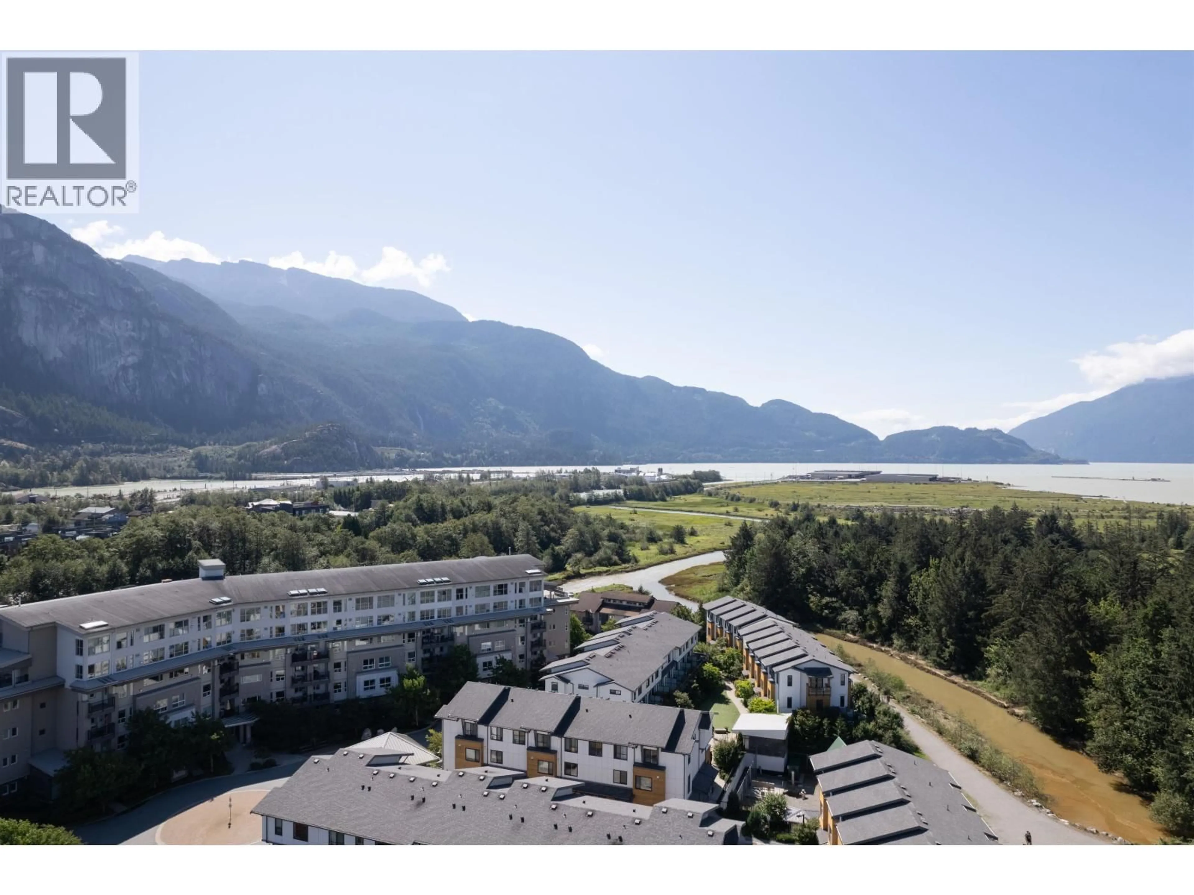 A pic from outside/outdoor area/front of a property/back of a property/a pic from drone, mountain view for 213 - 1212 MAIN STREET, Squamish British Columbia V8B0S1