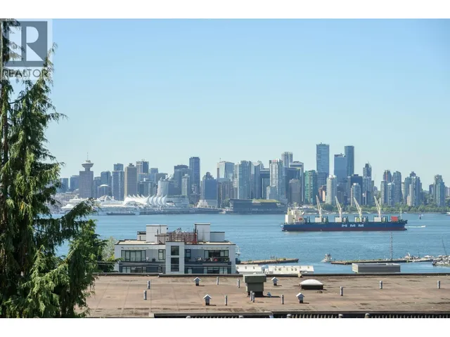 305 - 310 3RD STREET, North Vancouver
