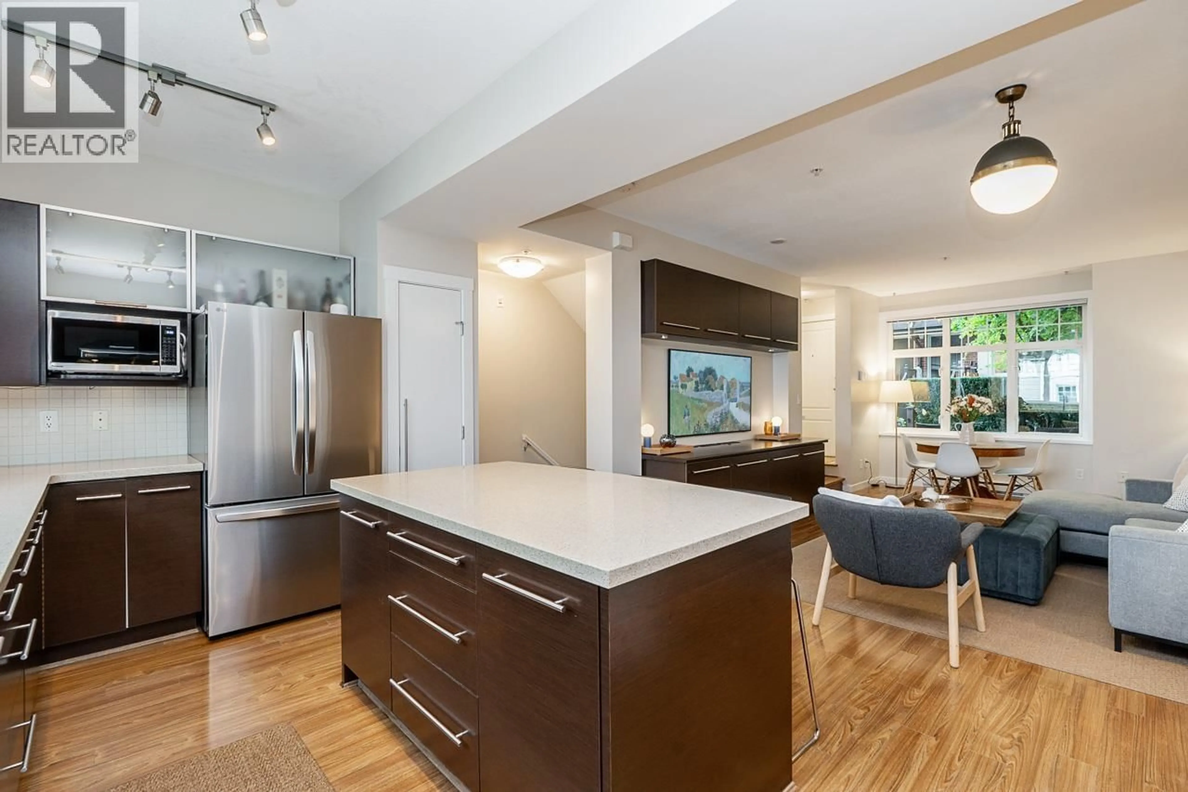 Open concept kitchen, unknown for 3826 WELWYN STREET, Vancouver British Columbia V5N3Y9