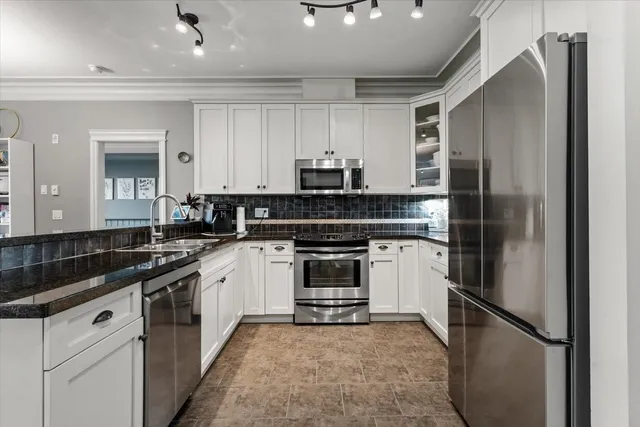 313 - 32729 GARIBALDI DRIVE, Abbotsford 5