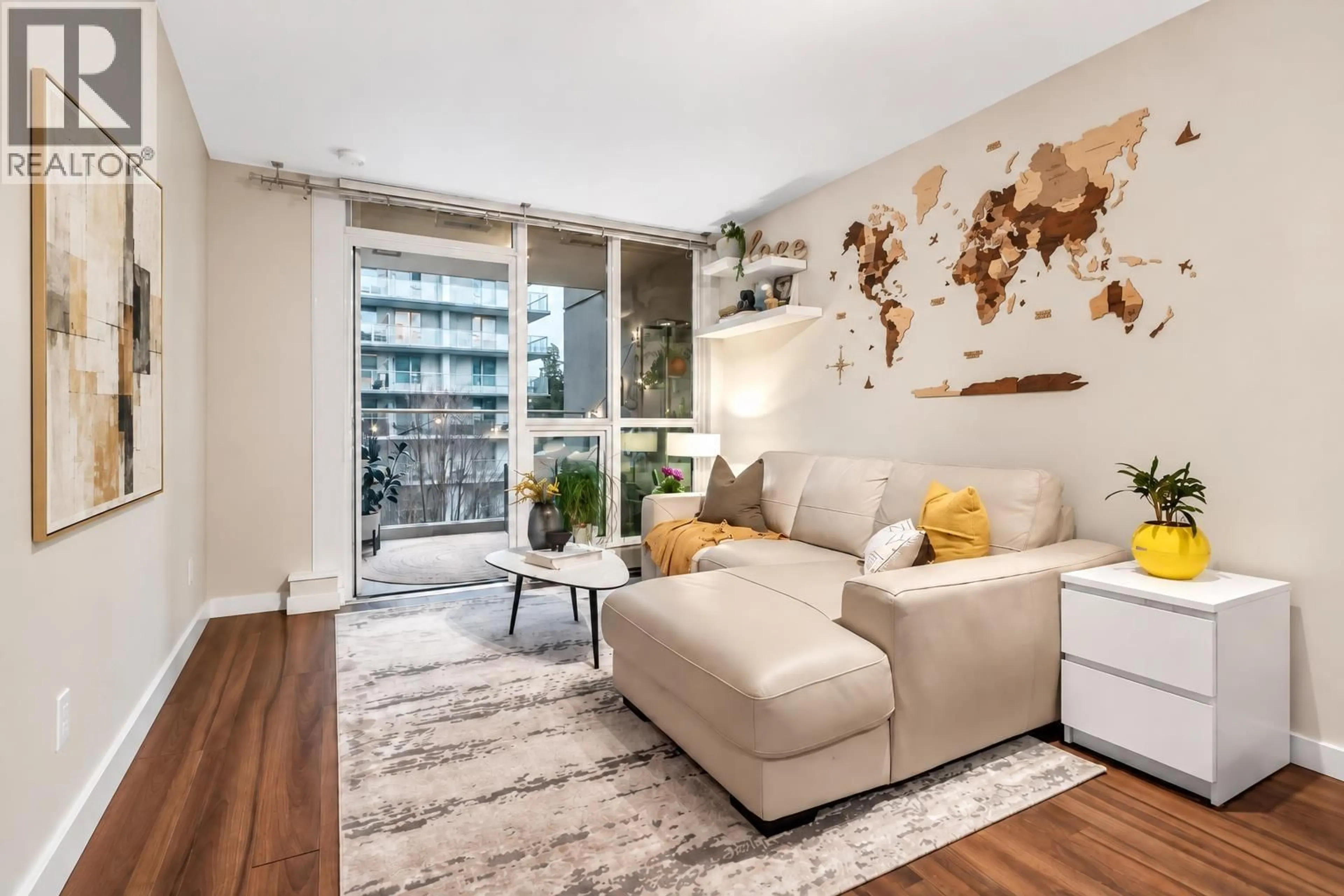 Living room with furniture, unknown for 413 - 135 17 STREET, North Vancouver British Columbia V7L0C4