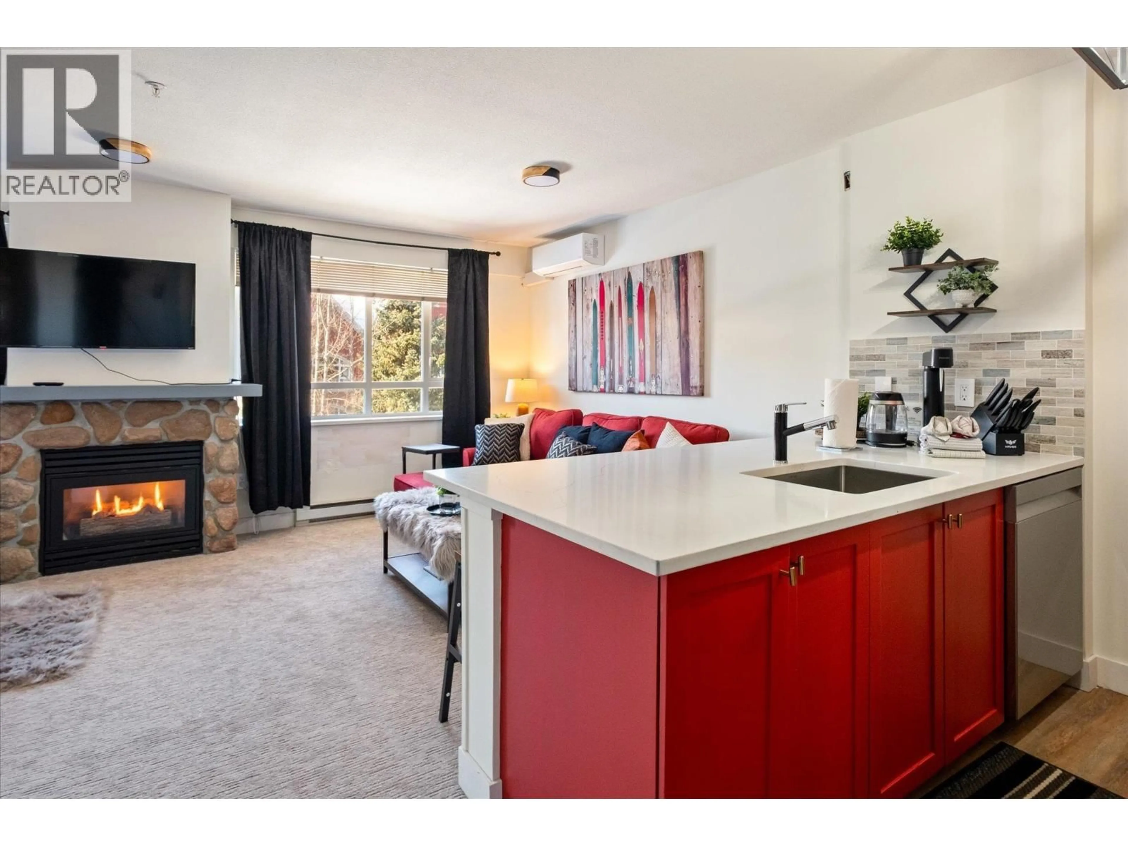 Open concept kitchen, unknown for 425 - 4314 MAIN STREET, Whistler British Columbia V8E1A8