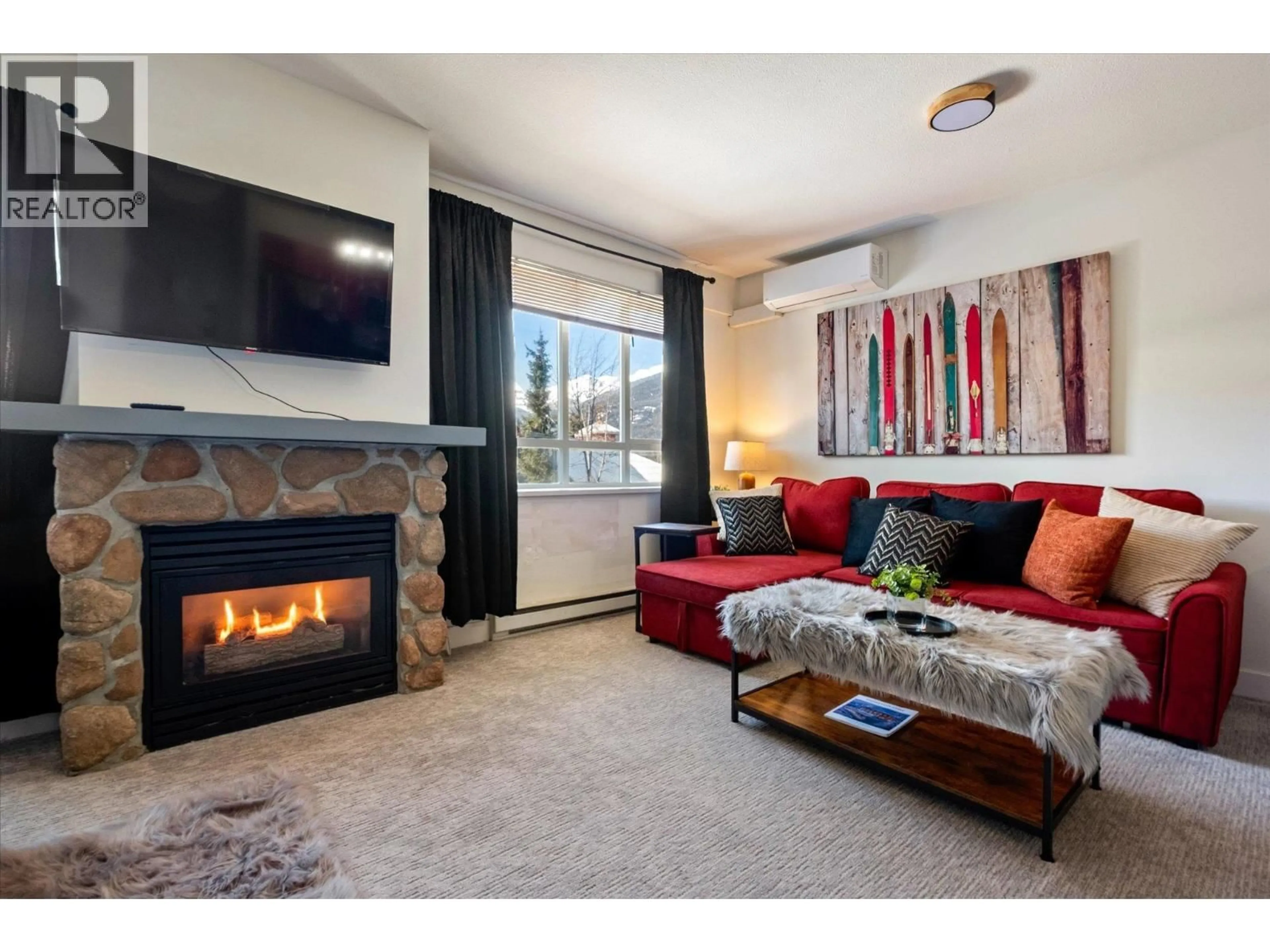 Living room with furniture, unknown for 425 - 4314 MAIN STREET, Whistler British Columbia V8E1A8