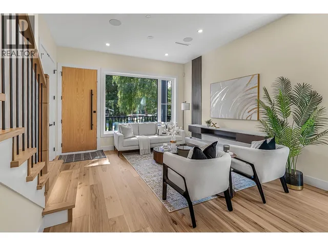 2837 31ST AVENUE, Vancouver 4